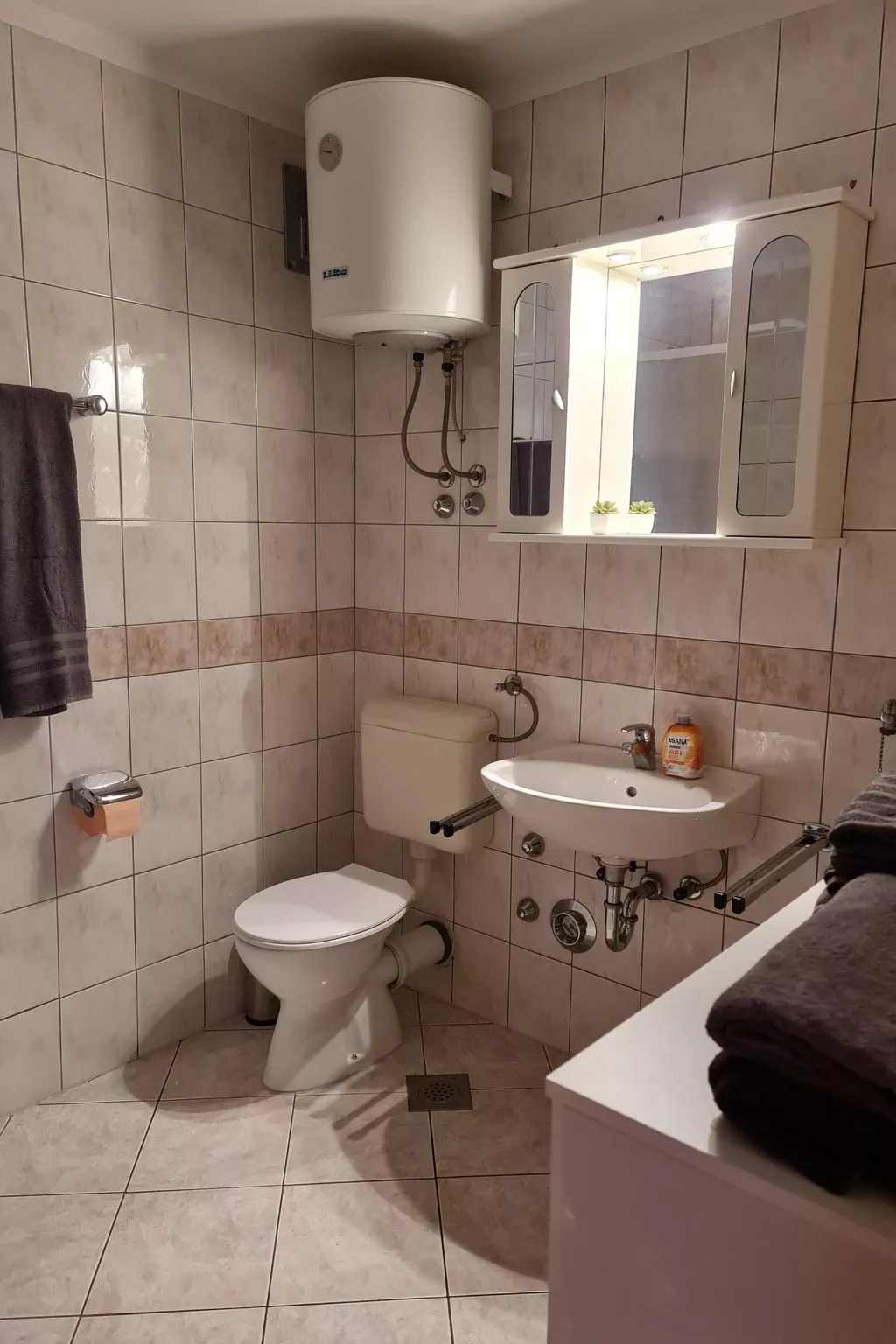 Appartement mit Balkon-Binnen