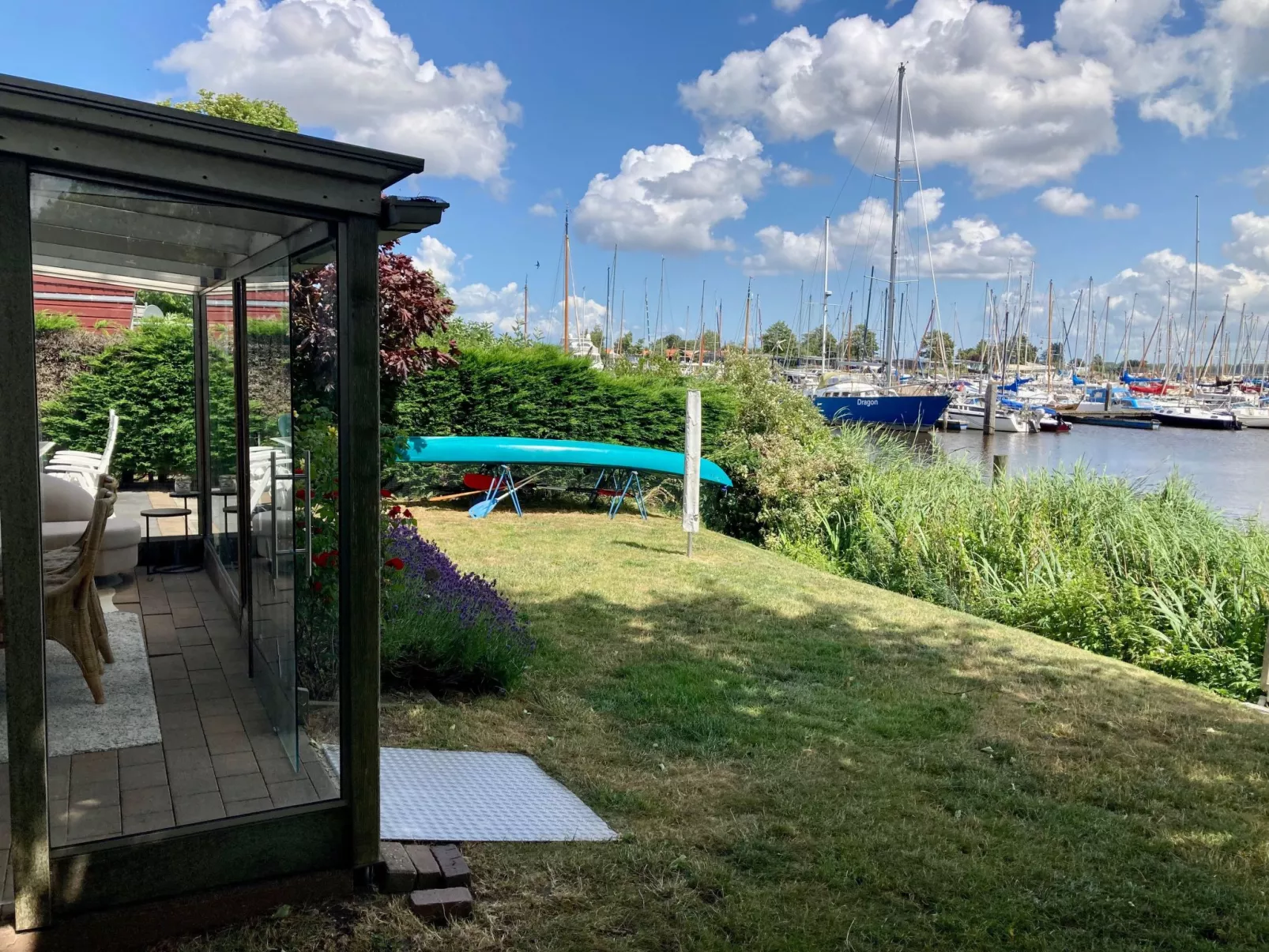 In Anjum mit Kleinem Garten-Buiten