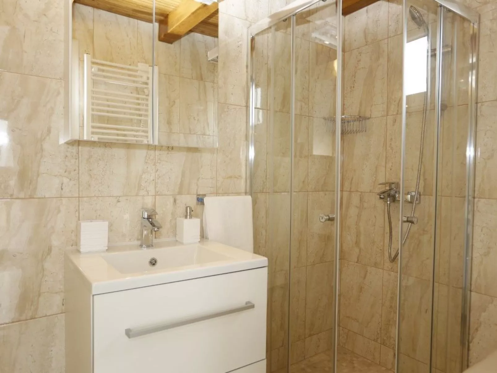 Villa Mis, Haus in Supetar mit privatem Pool