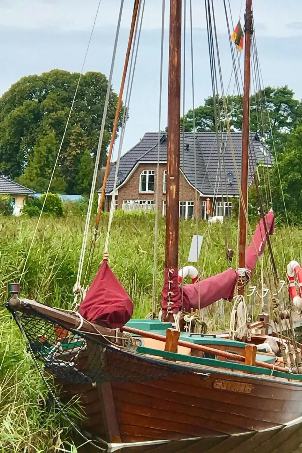 Admiral's Corner Luv