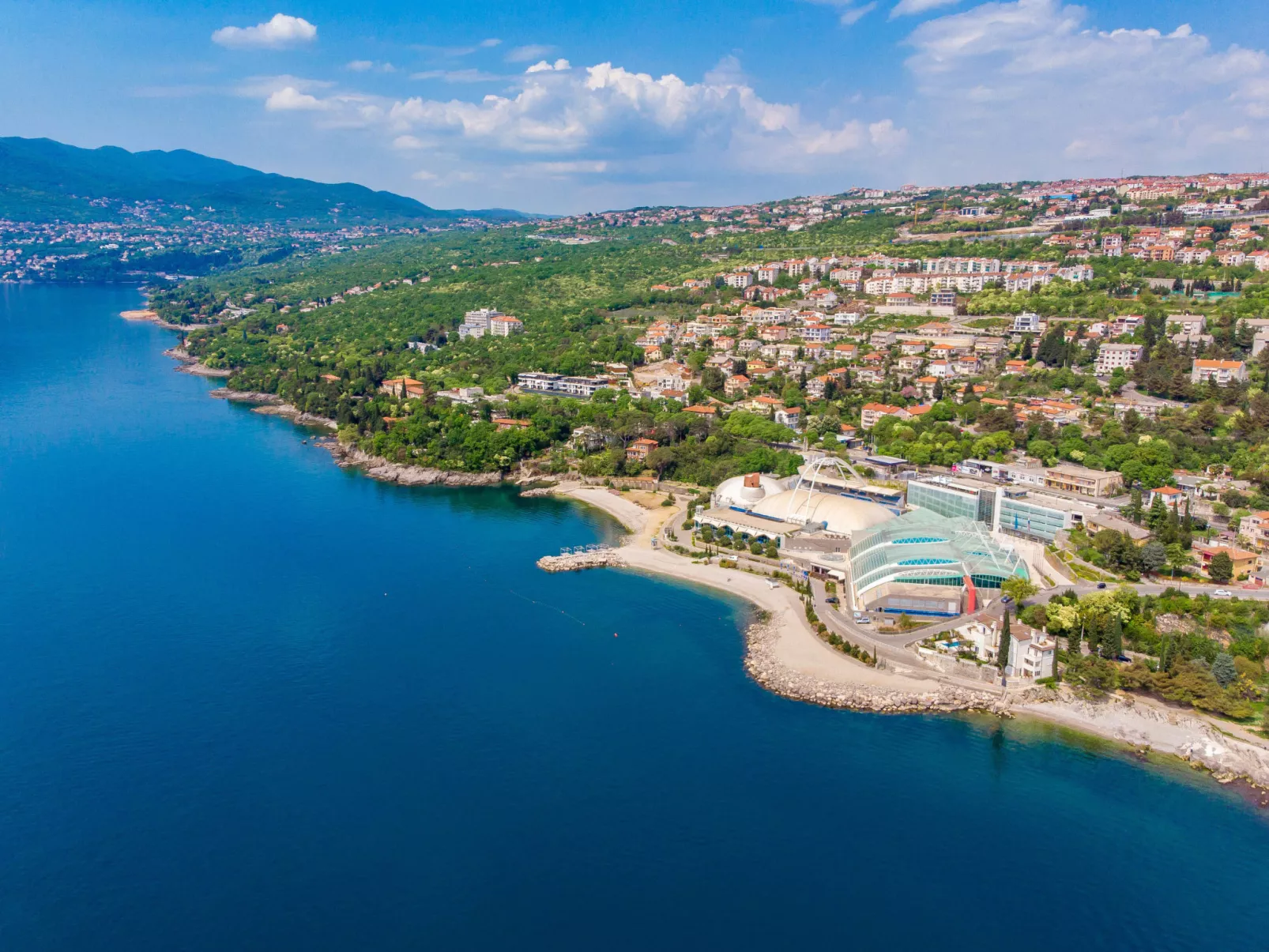 Wohnung in Rijeka mit Terrasse und Grill