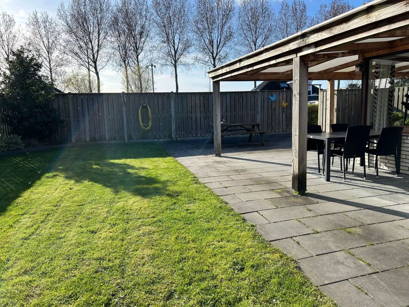 Gemütliche Hütte-Buiten