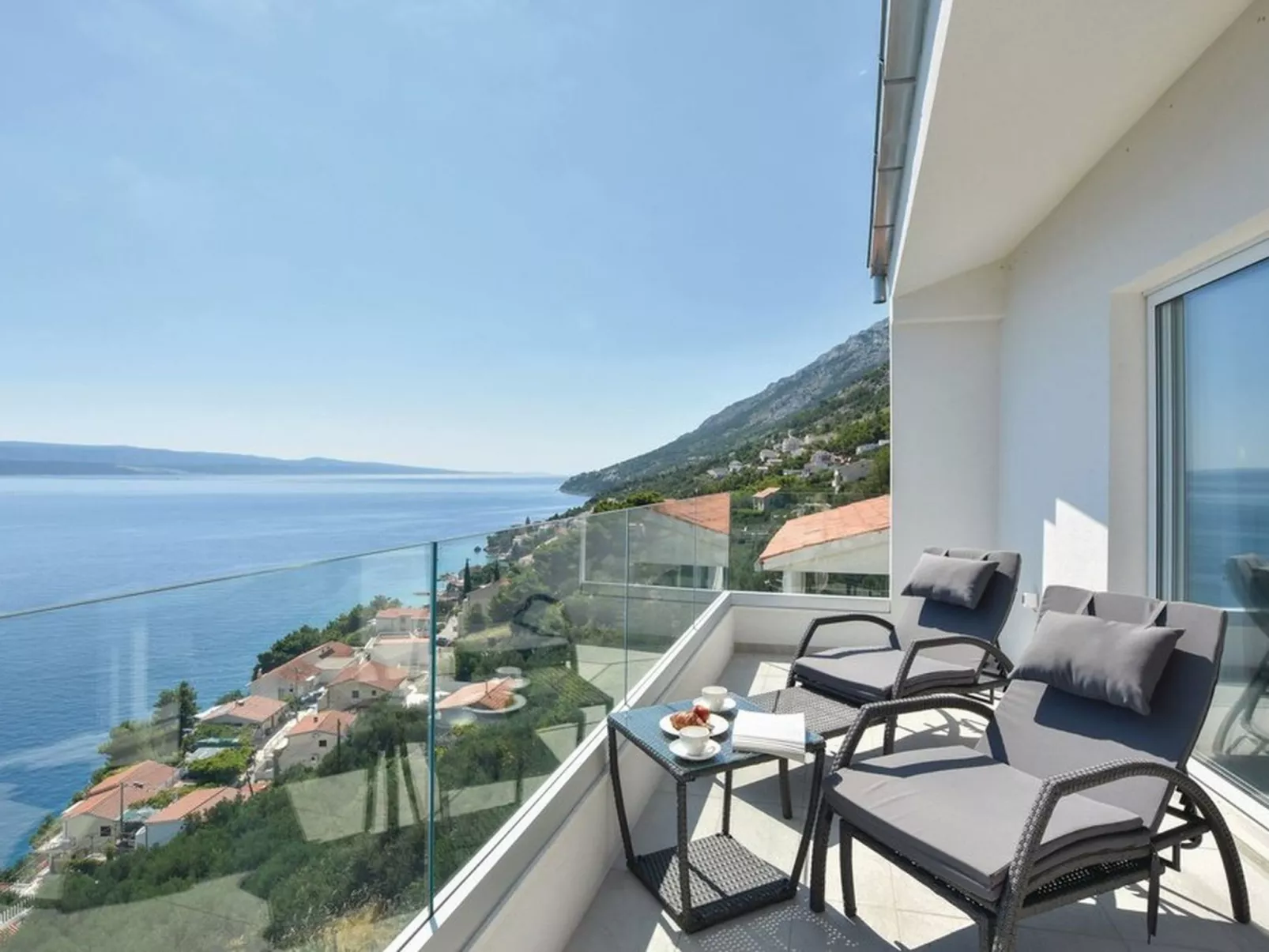 2 Schlafzimmer Villa Blue Dream mit Infinity-Pool-Buiten