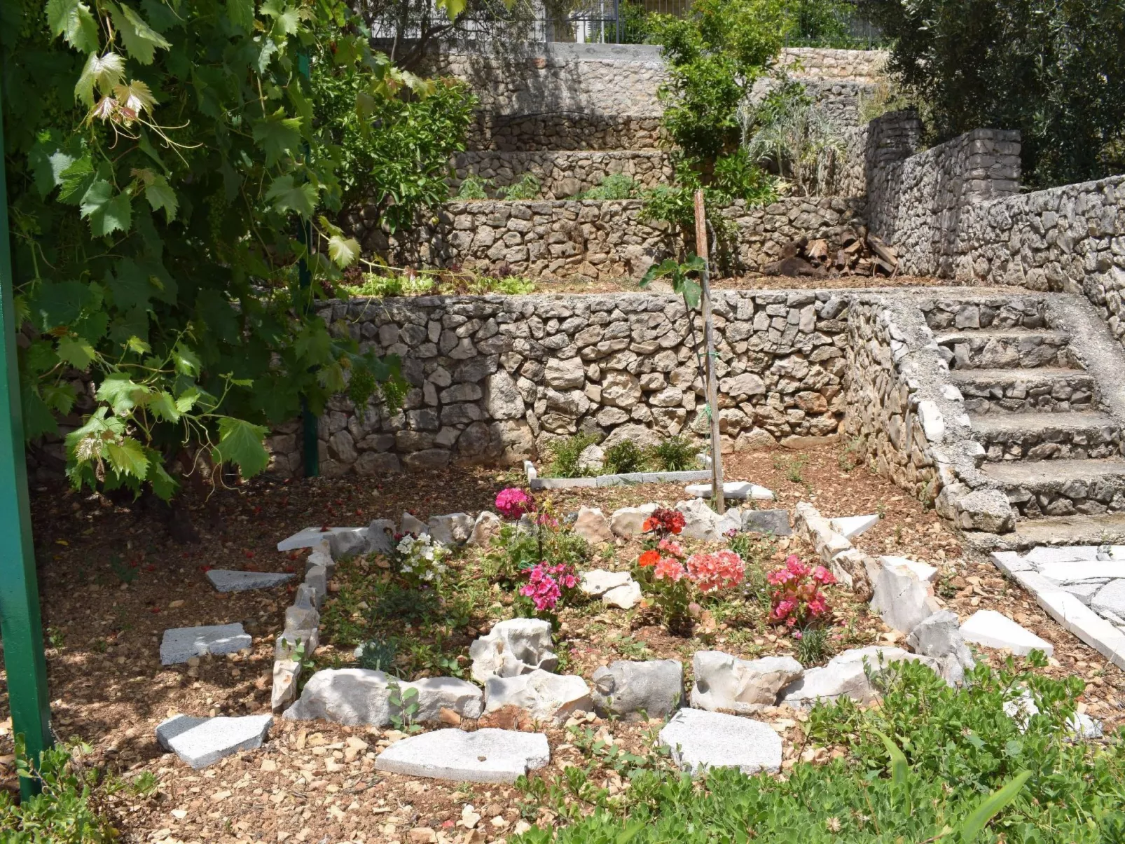 Seaside Villa Lara mit beheiztem Swimmingpool-Image-tags.info