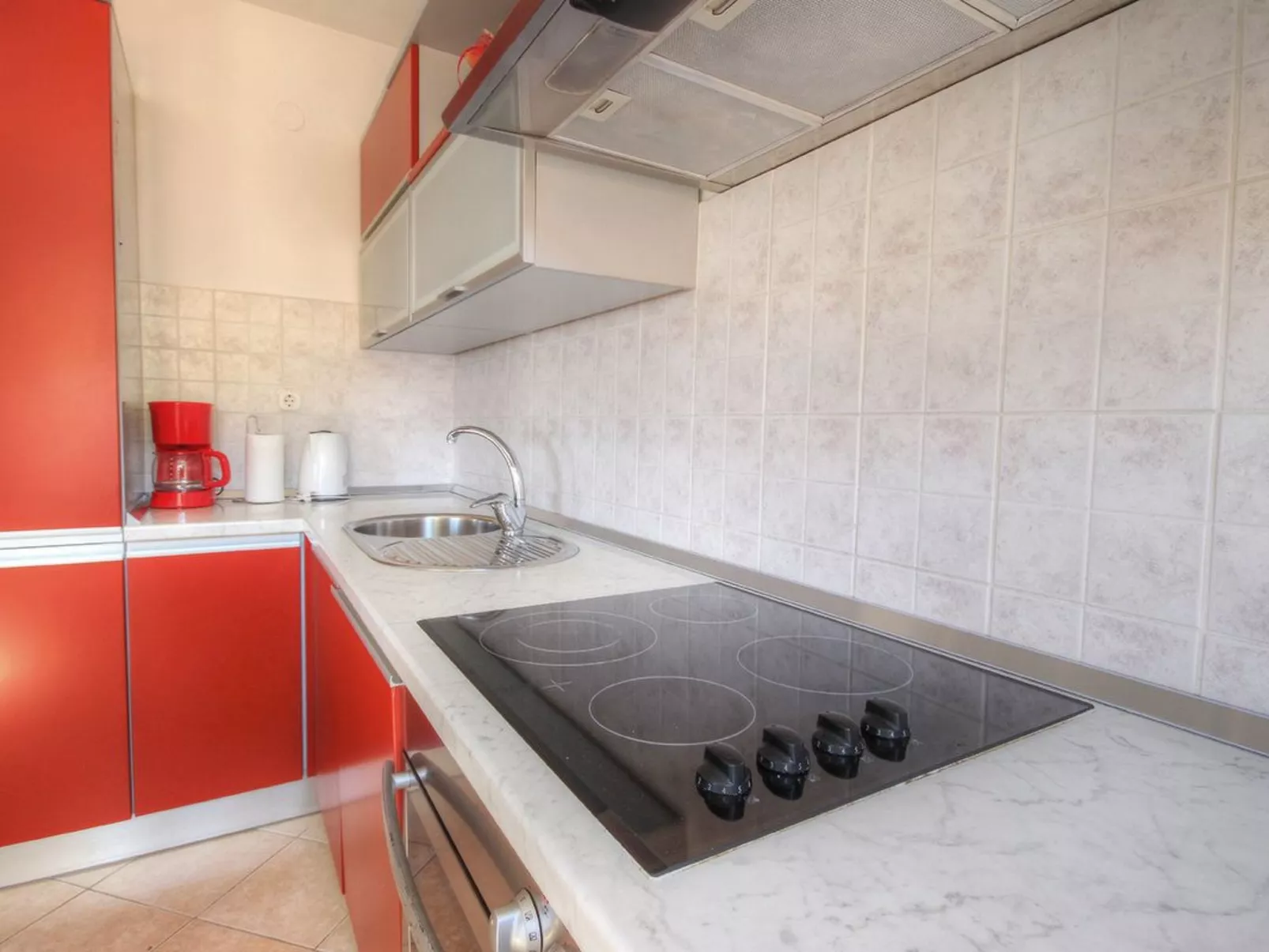 Gesamte Wohnung mit Terrasse und Meerblick