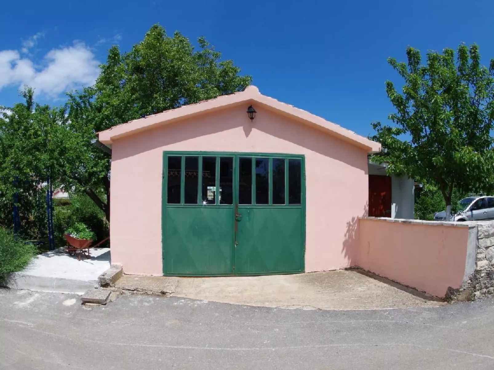 Im Dorf Peresiji-Image-tags.info