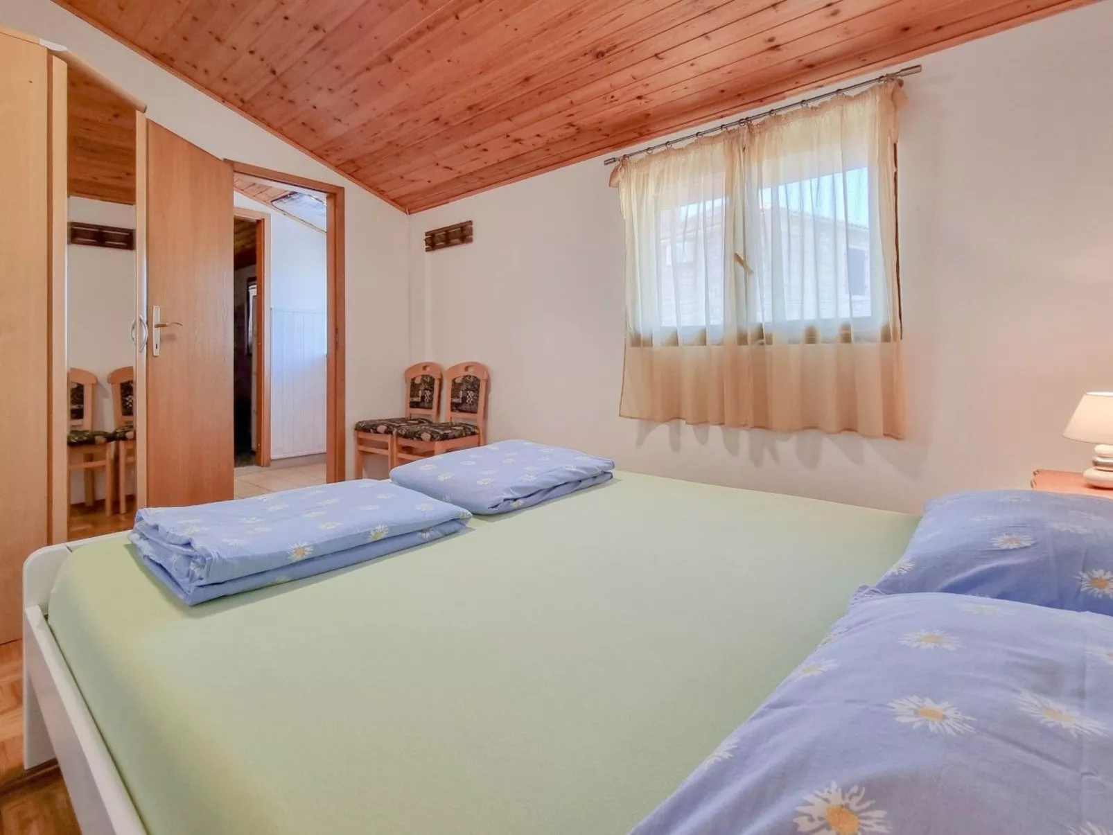 "Ivan" direkt am Strand-Image-tags.info