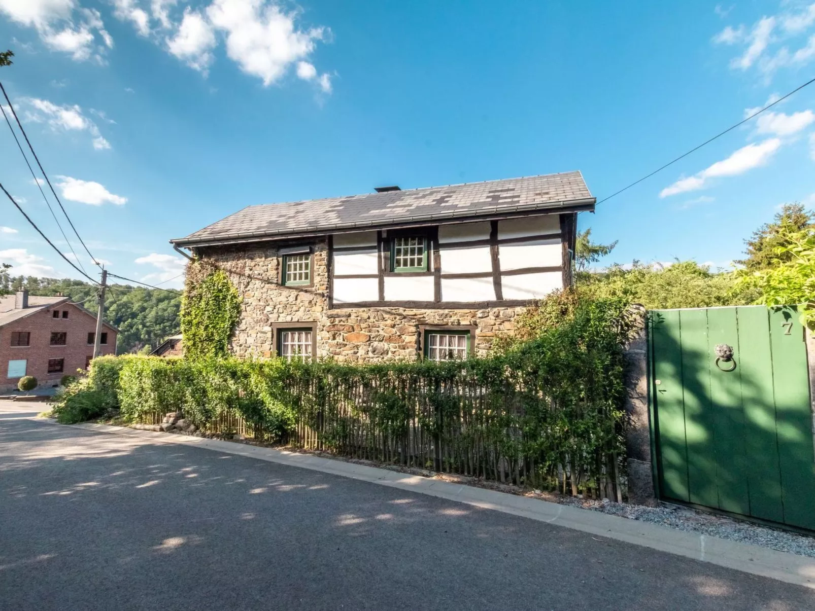 Ardenner Villa mit Jacuzzi-Buiten