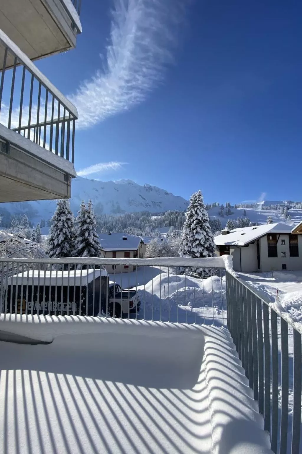 Moderne Ferienwohnung ROTHORN mit 2 Schlafzimmer-Buiten
