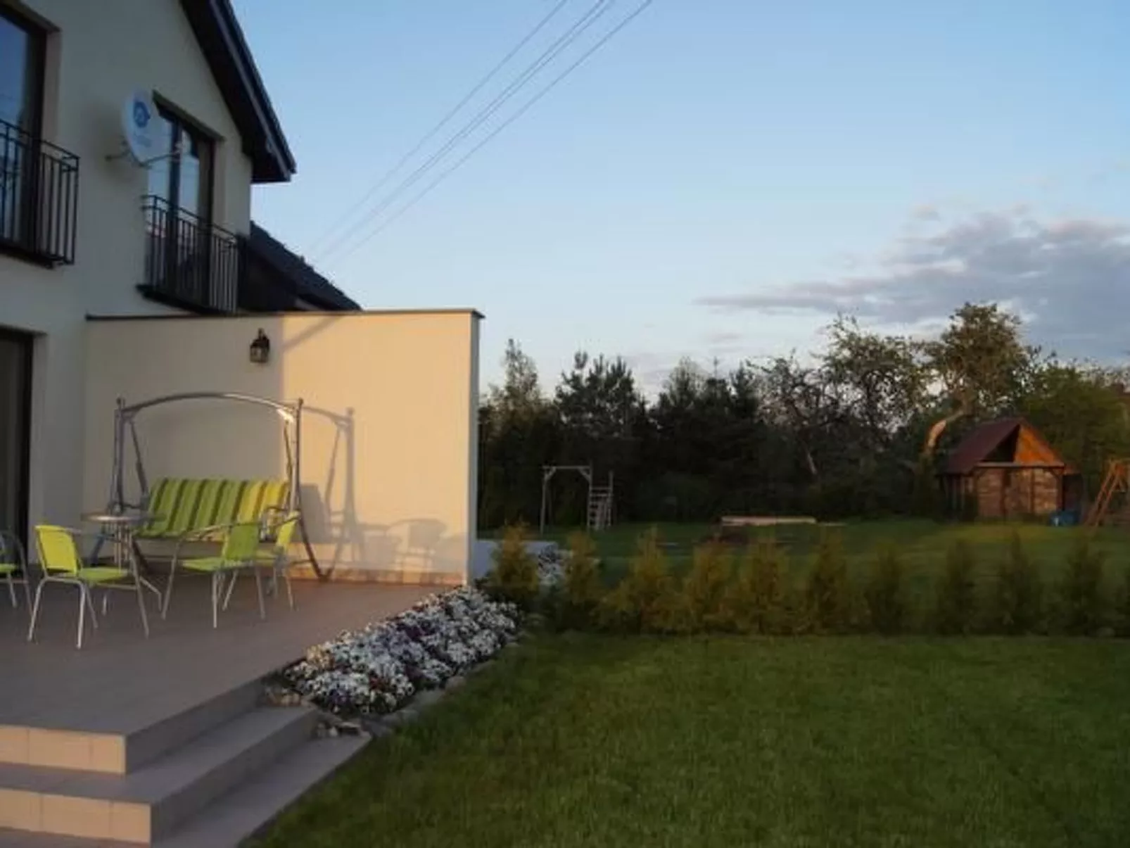 Mit Garten, Terrasse und Grill-Buiten