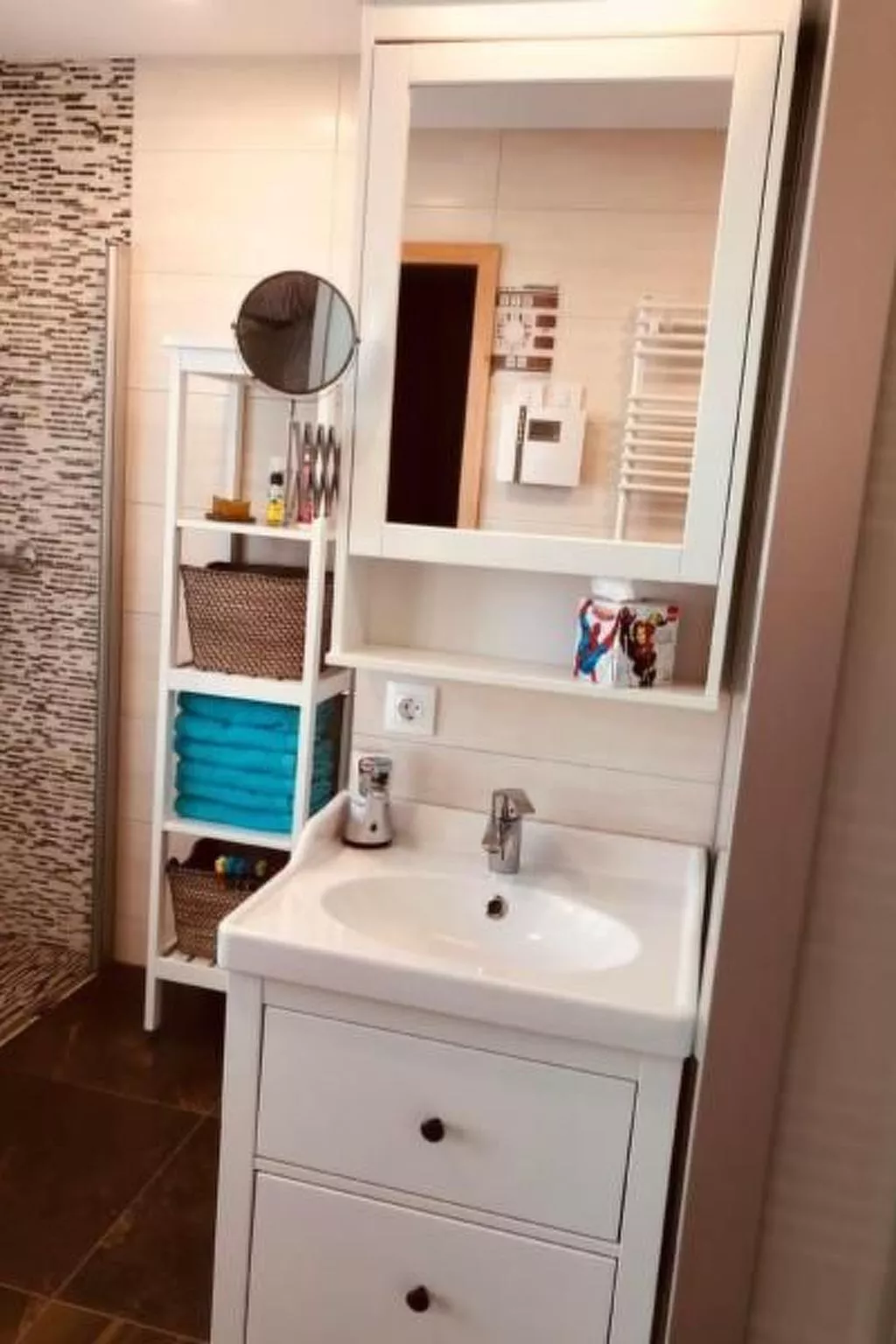 Schwimmendes Haus Elandi