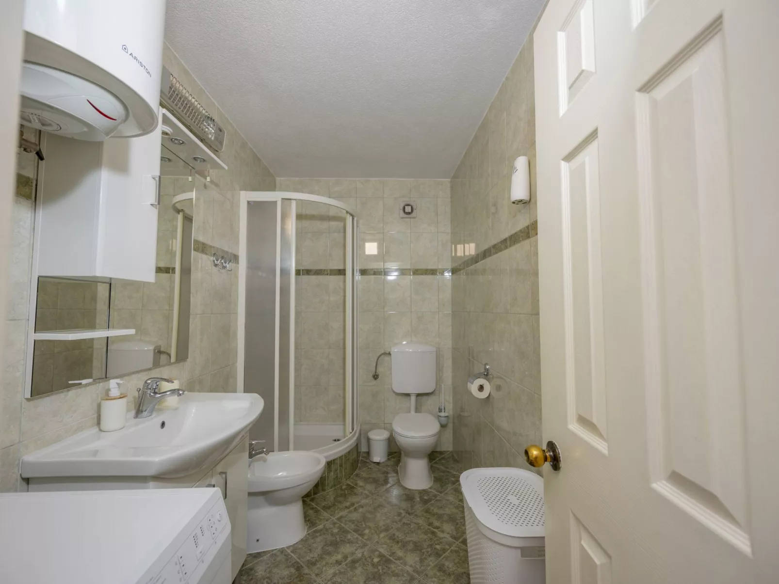 Karmela-Image-tags.info