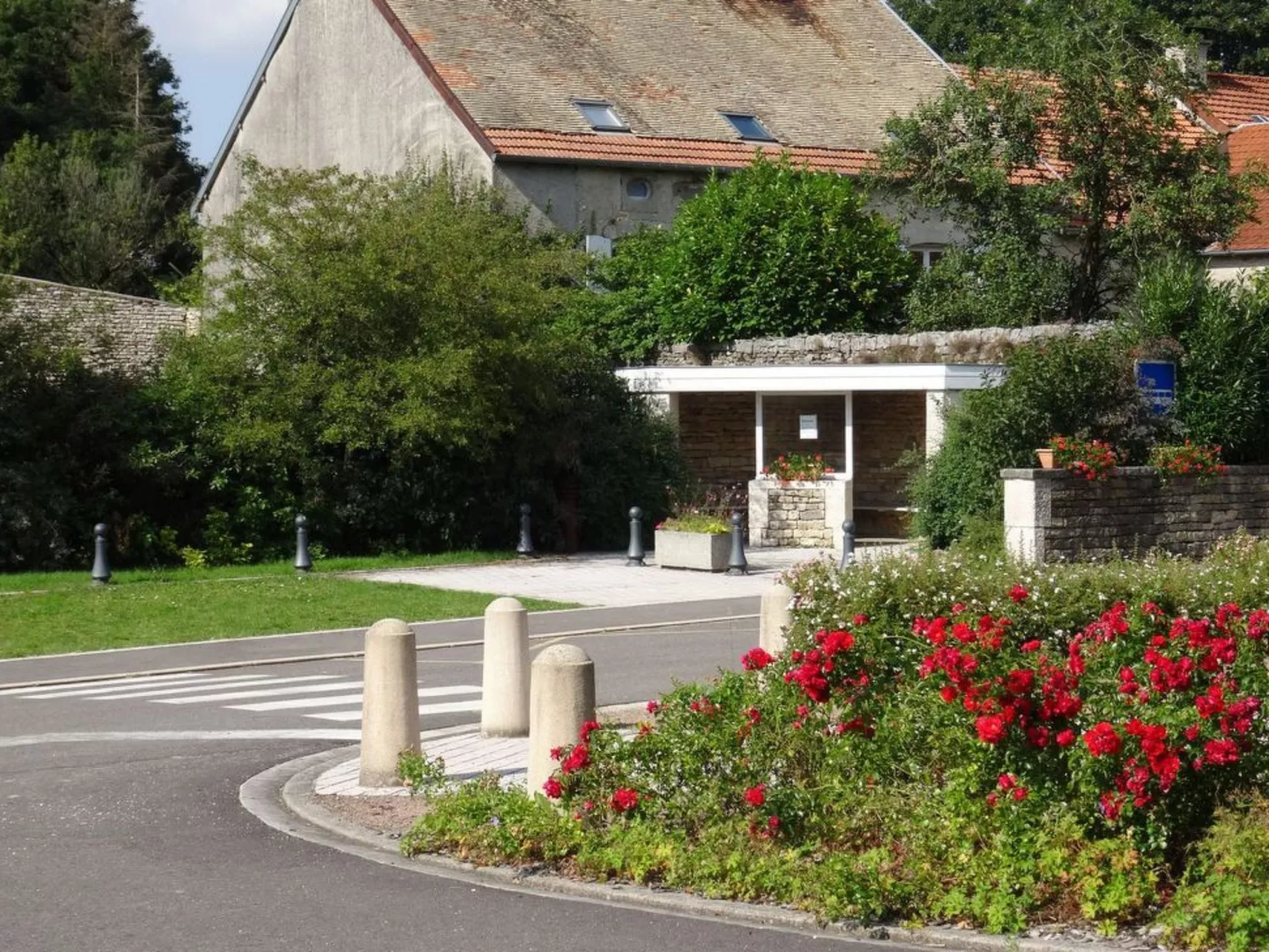 Bévau: Frankreich erleben mit Bio-Frühstück und täglichem Putz-Service-Image-tags.info