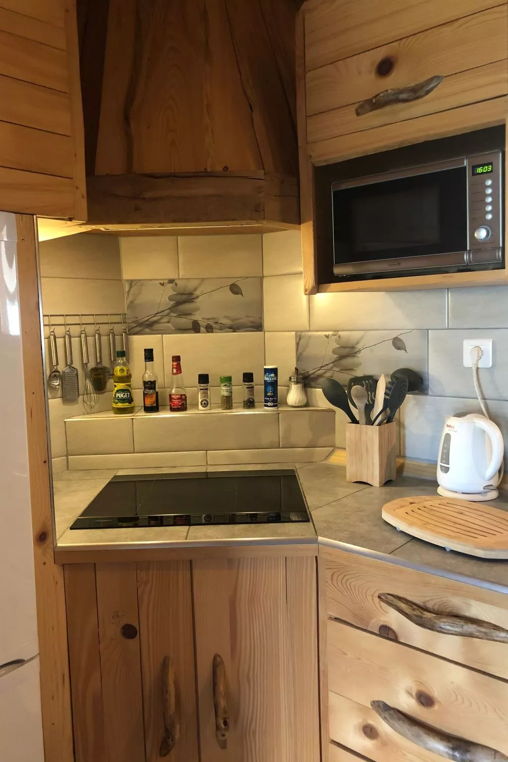 "Au Crêt du Bois" (Auf dem Wald)-Binnen