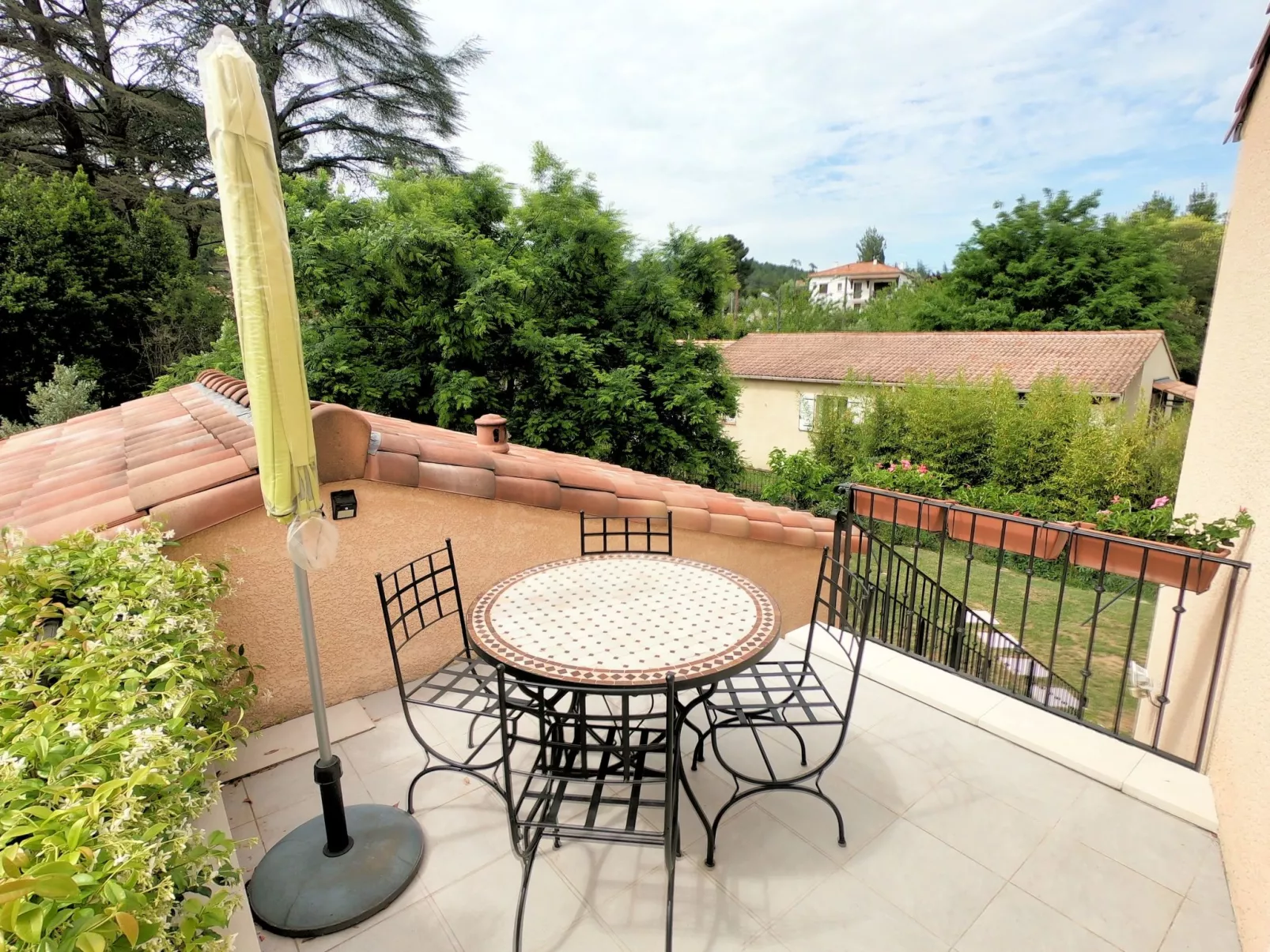 FERIENWOHNUNG, POOL, KLIMAANLAGE