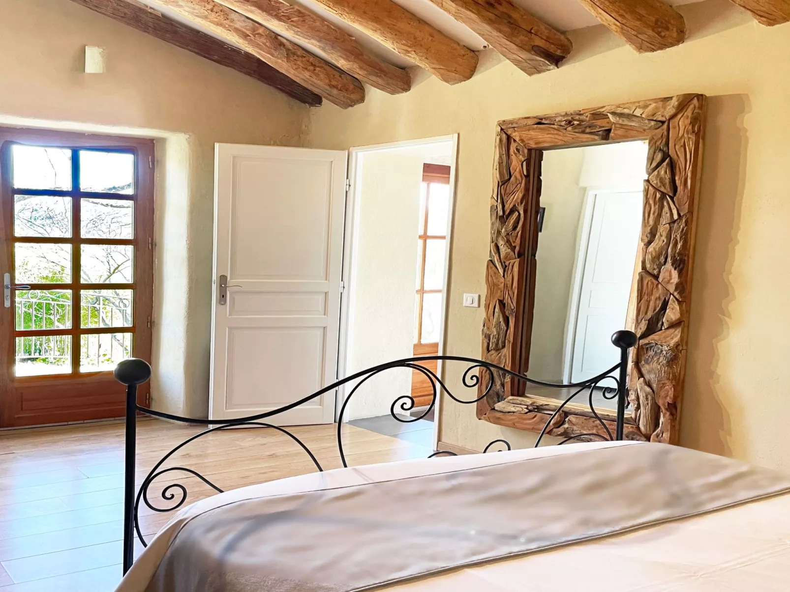 Domäne "Pavillon Timéo" mit Infinity-Pool