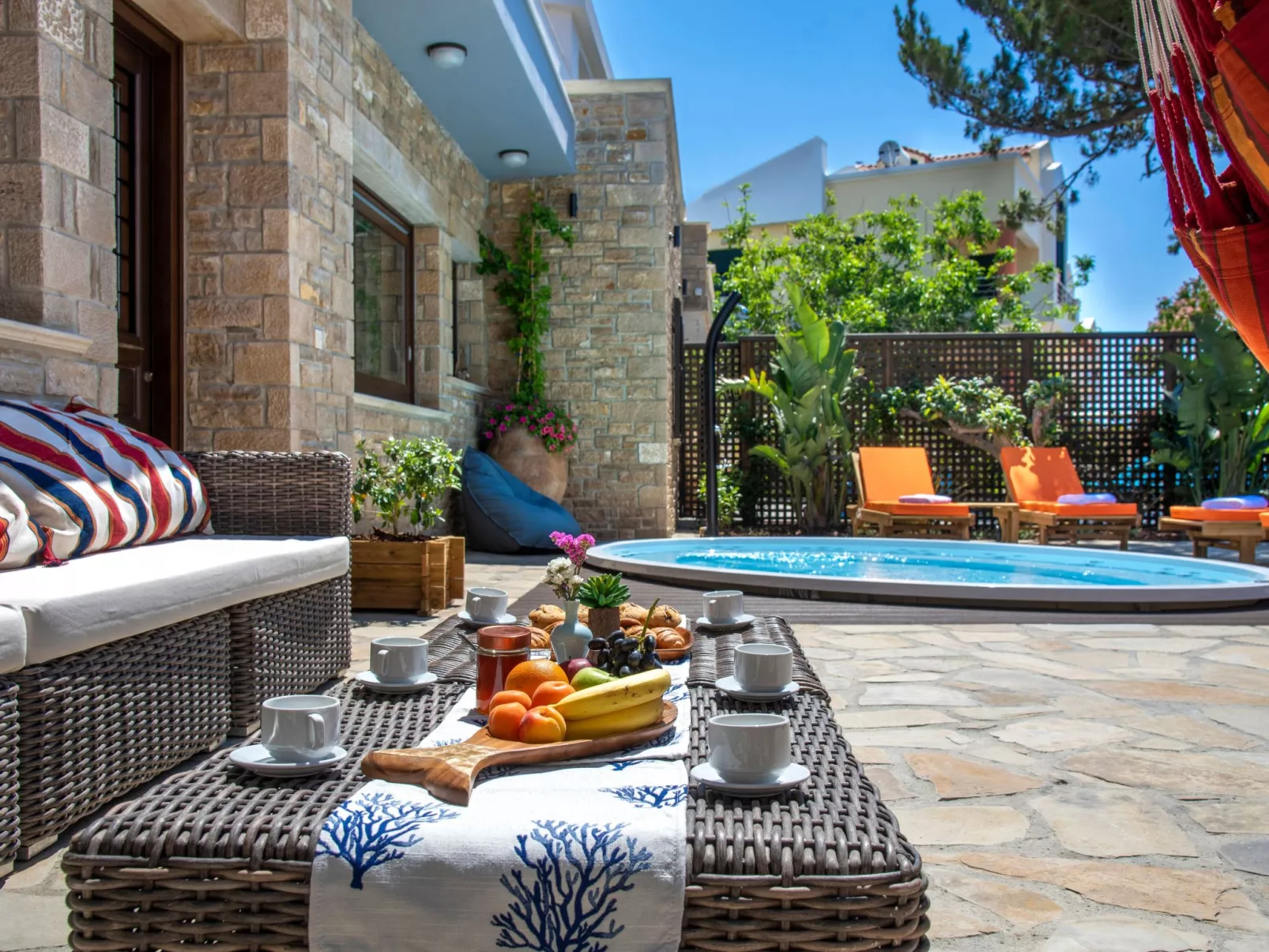 Lemonia für 6 Personen und 3 Kinder