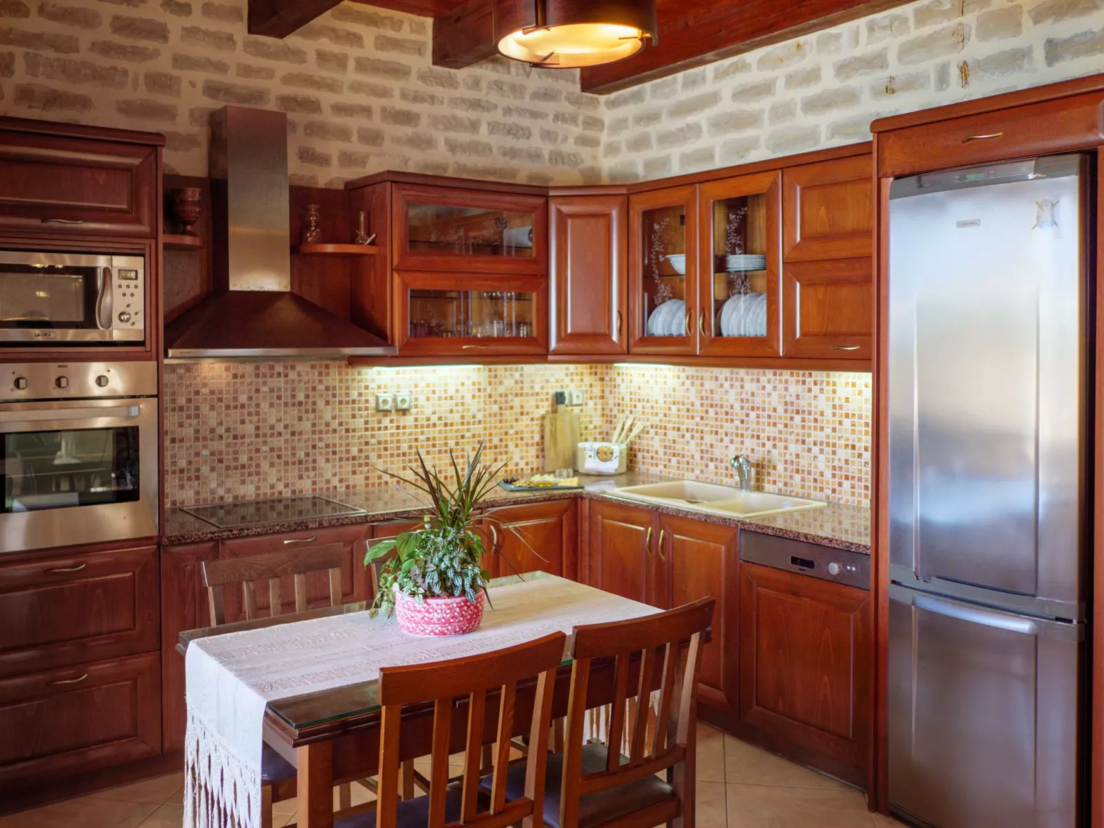 Familienfreundliche Villa mit Pool, BBQ, Kinderbereich-Binnen