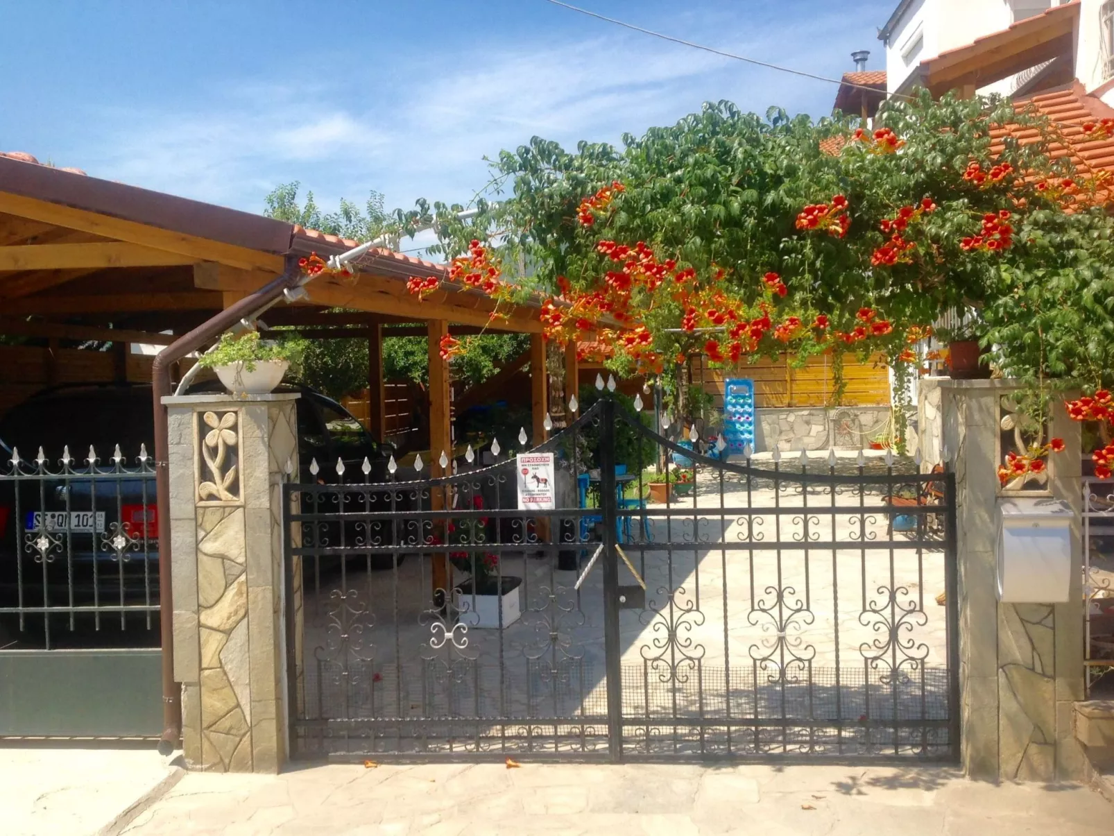 Studio-Appartement mit Balkon-Image-tags.info