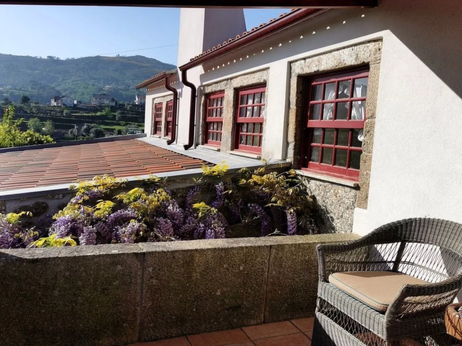 Fabelhafter Pool in einer atemberaubenden Landschaft-Buiten