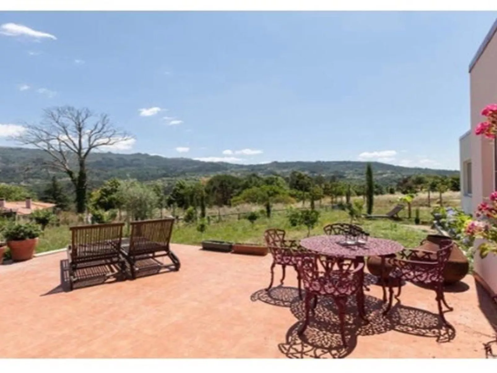 Mit Blick auf das Wasser