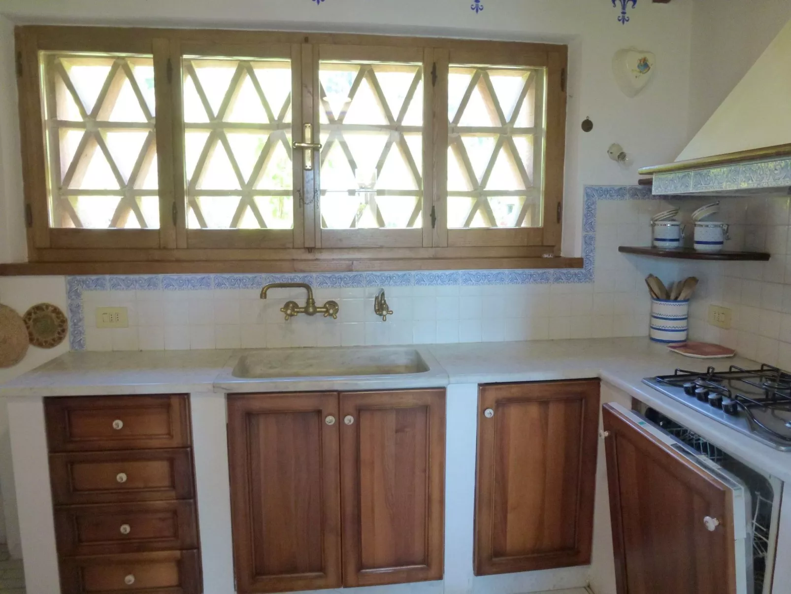 Mit Blick auf das Wasser-Binnen