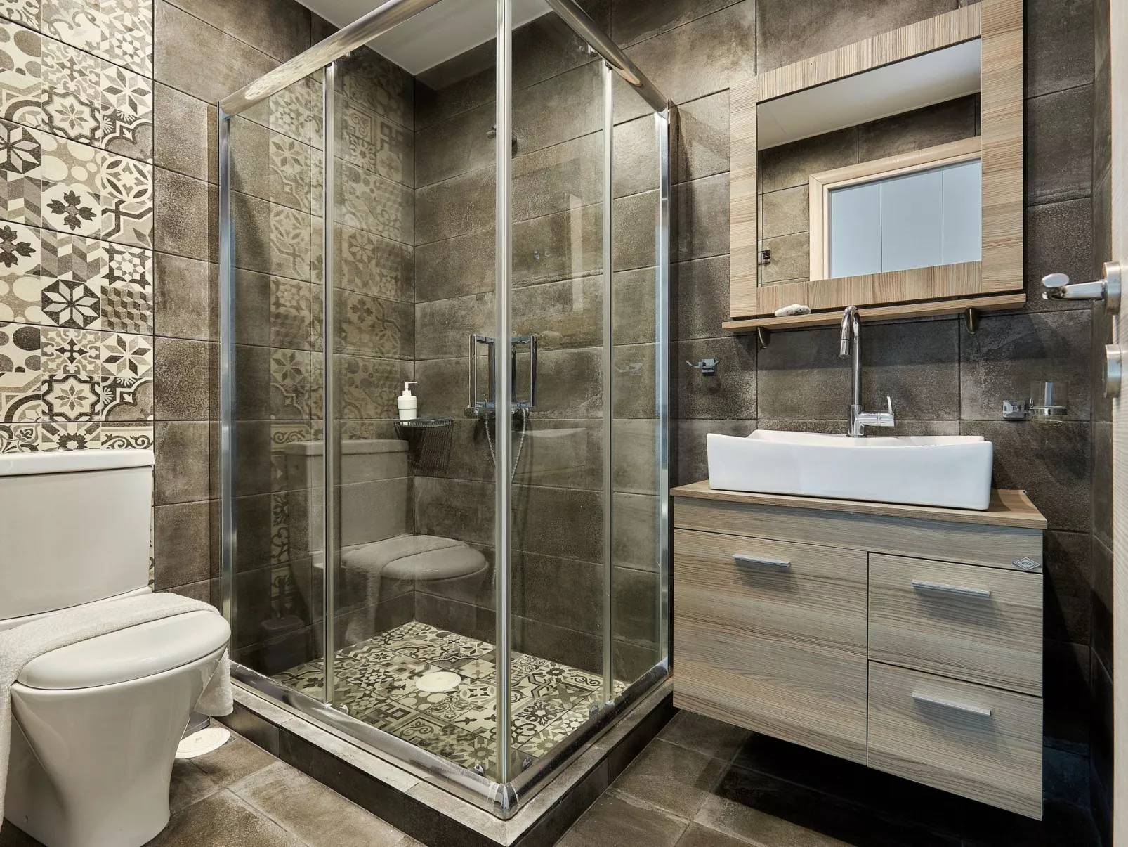 Villa Emilia - Ihr Feriendomizil mit privatem Pool-Binnen