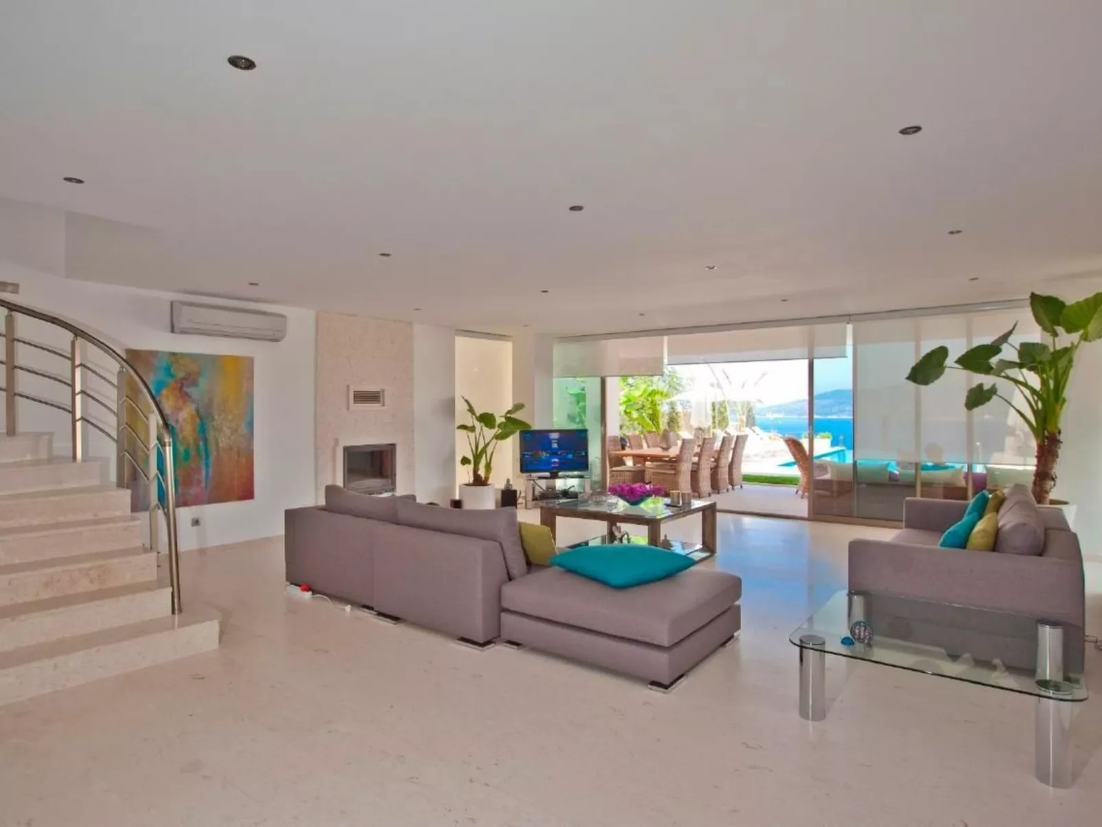 Ferienvilla mit Blick auf das Wasser