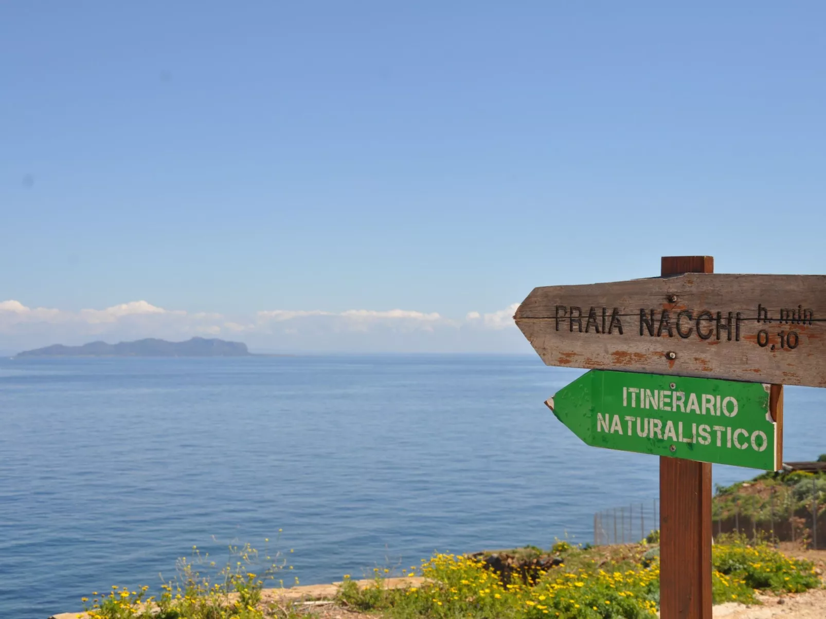 Wohnung in Marettimo mit Terrasse, gemeinsamem Pool und Garten-Buiten