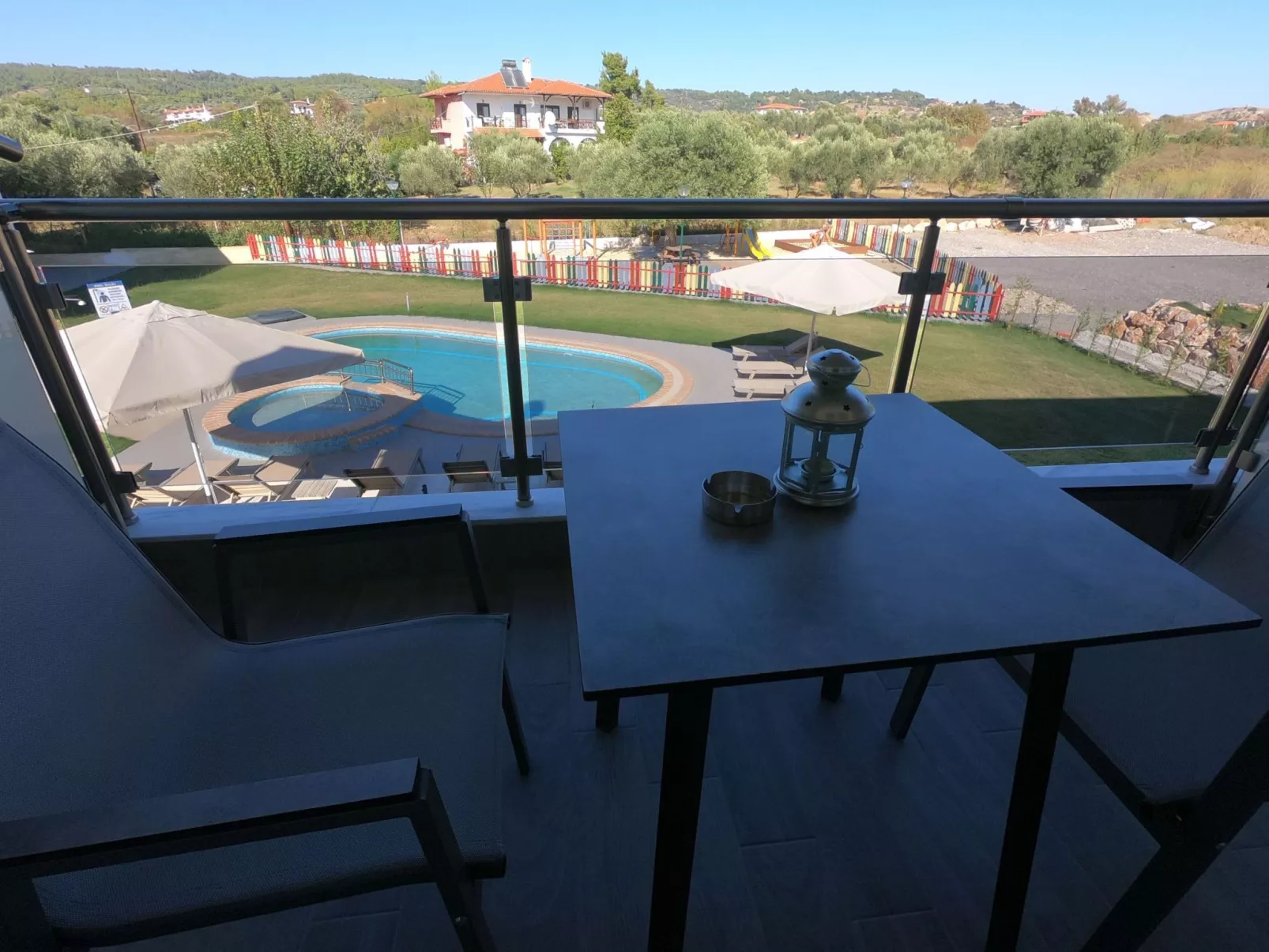 Finikas Garden Studios Pool Garten