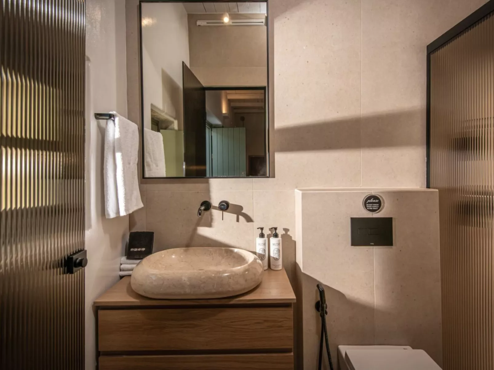 Mint Villa "by Checkin"