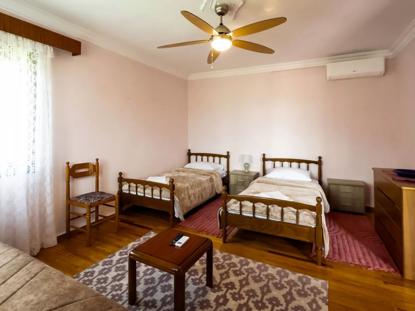 Fani's Haus unter Meteora-Binnen