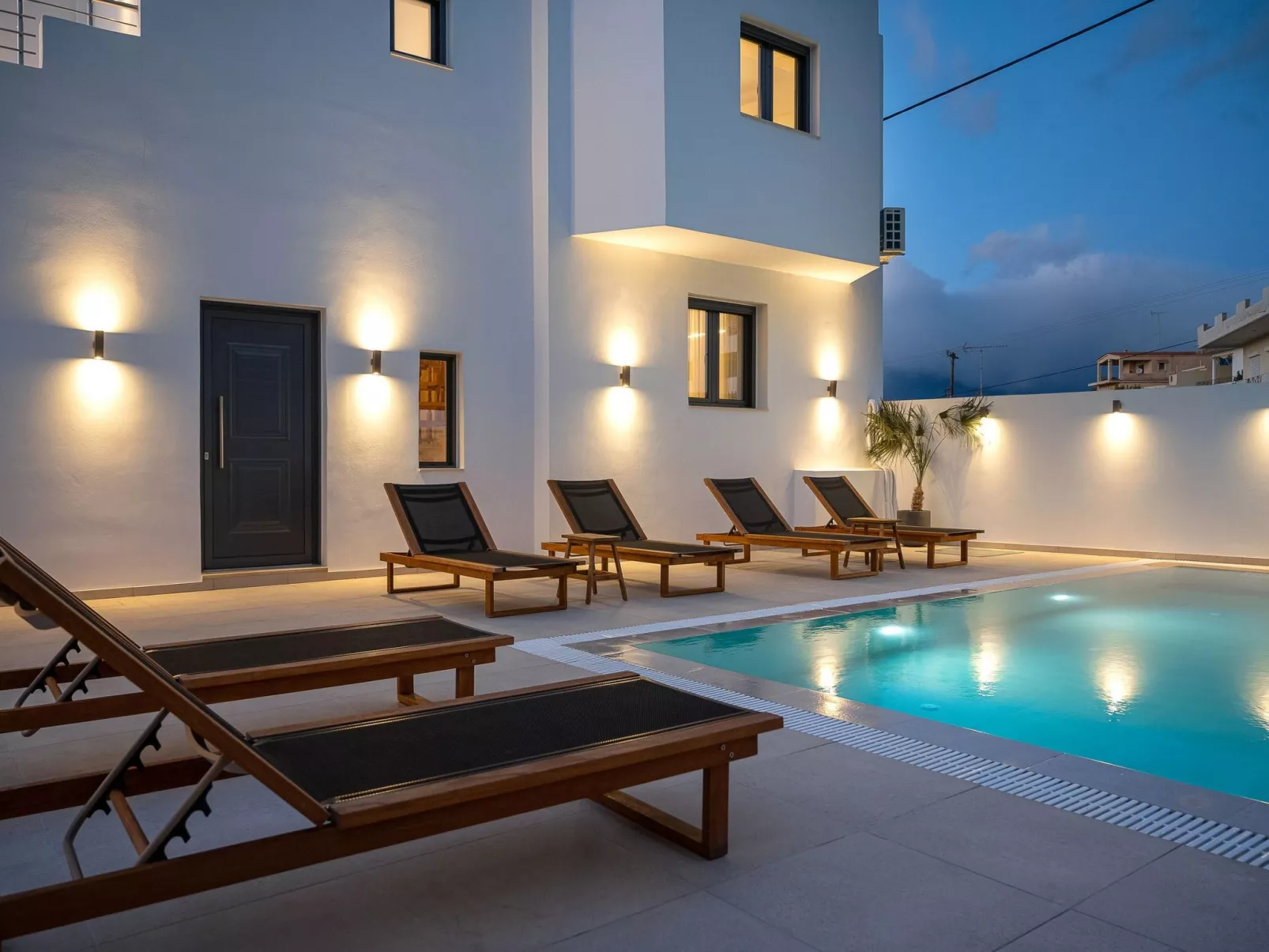 Calma-Image-tags.info