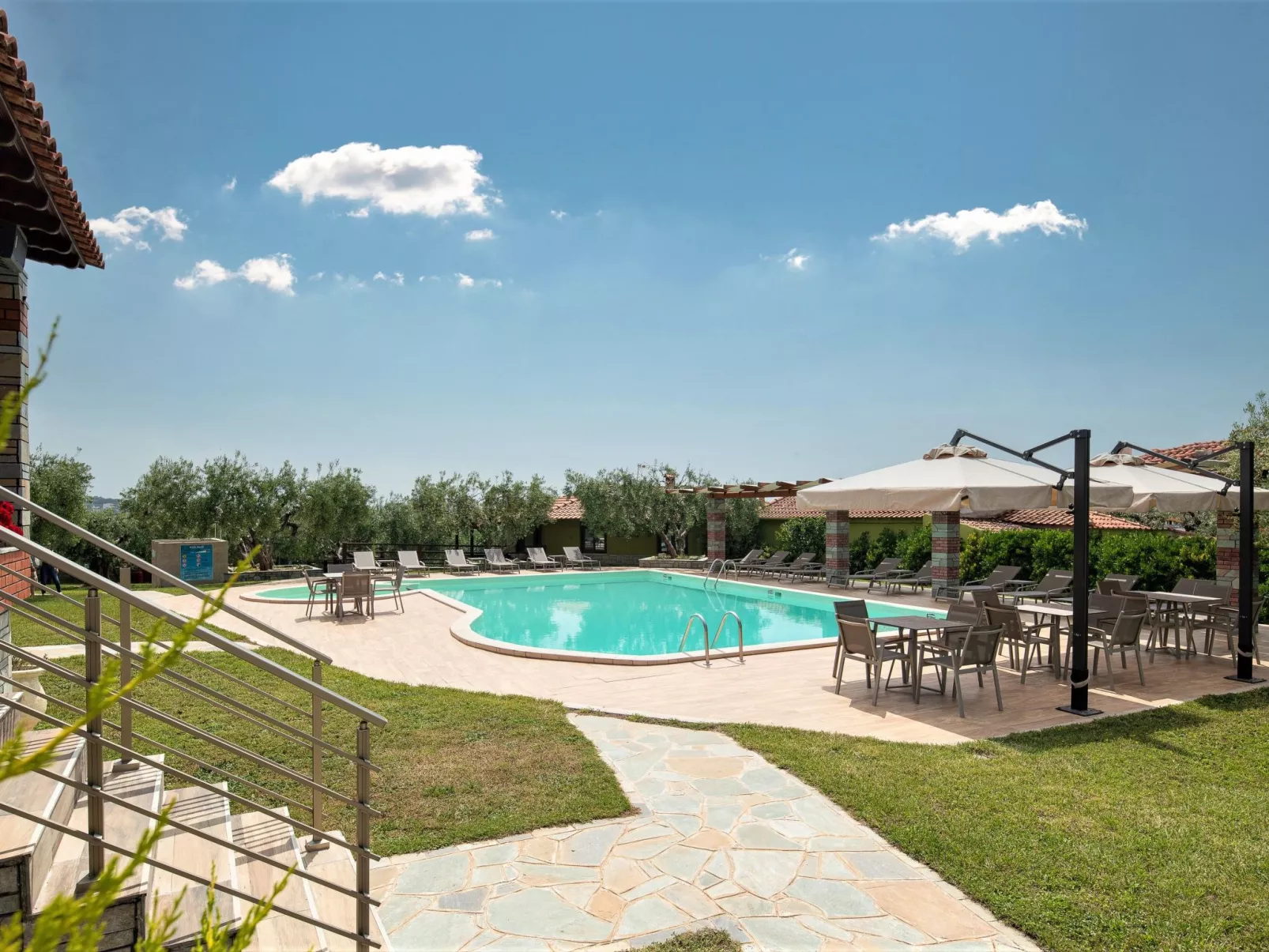 Modernes Studio mit Meerblick