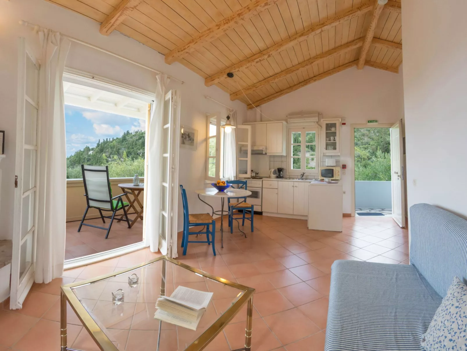 Wohnung mit gemeinsamem großen Pool und Kinderbecken