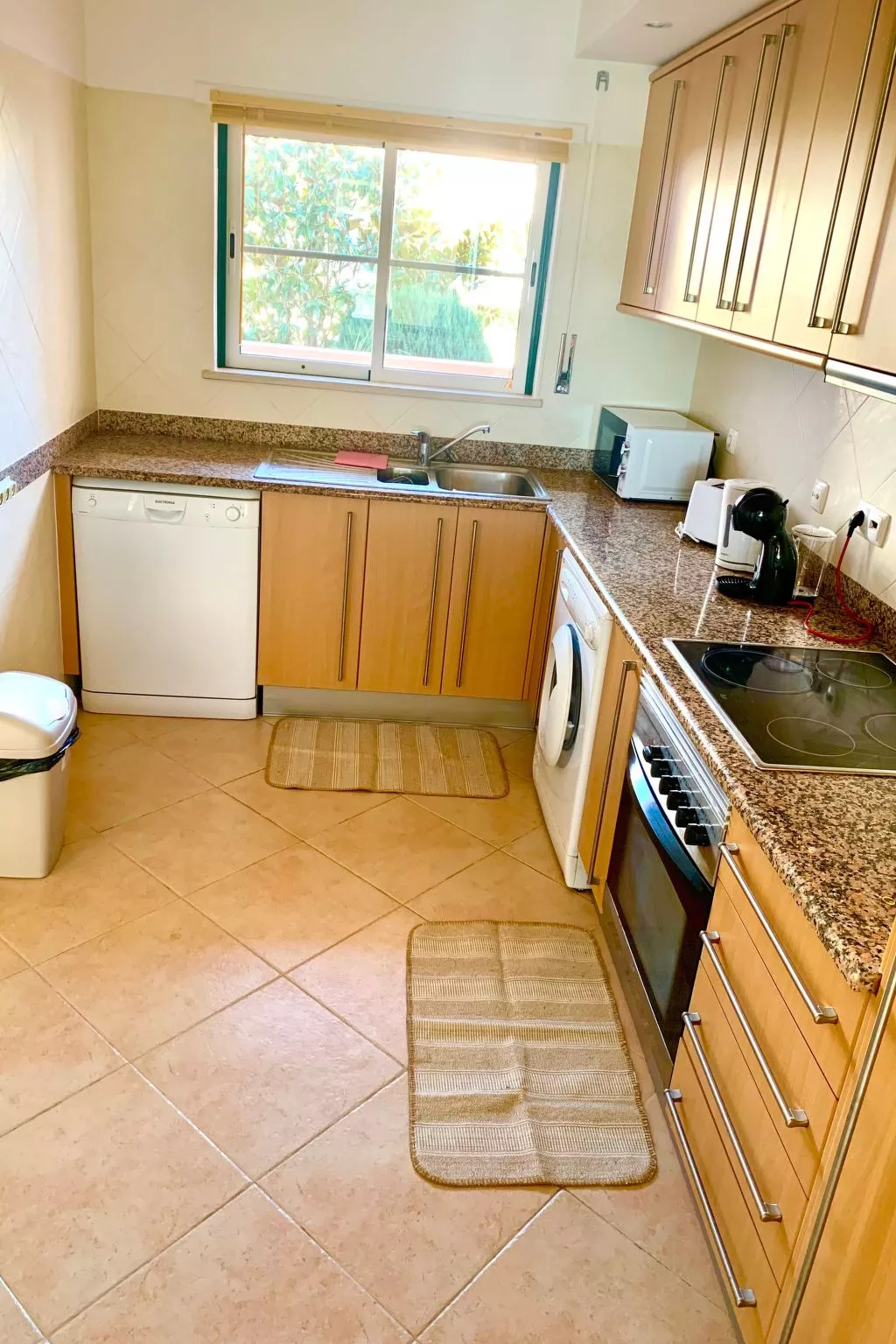 Wohnung mit Meerblick , mitten im Zentrum von Luz