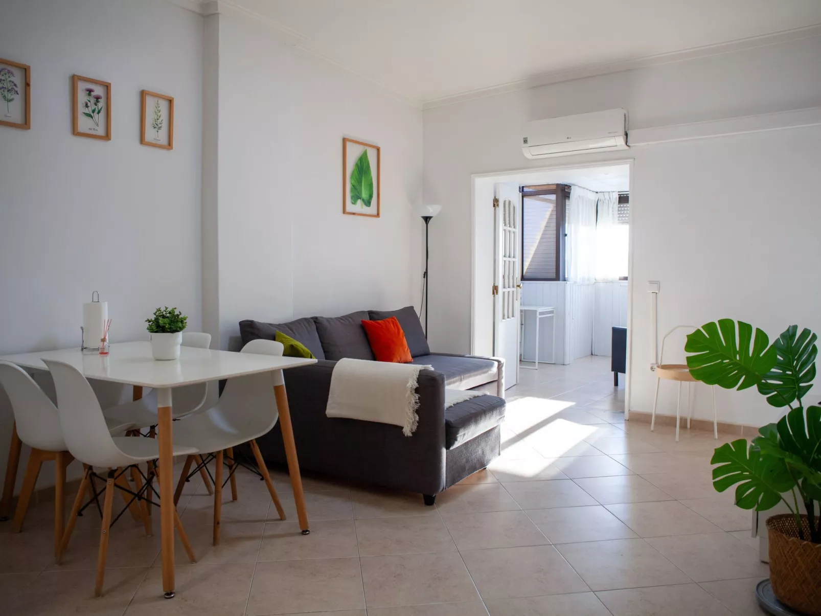 Just4u Wohnung 2 mit AC in der Nähe von Lissabon und Strand-Binnen