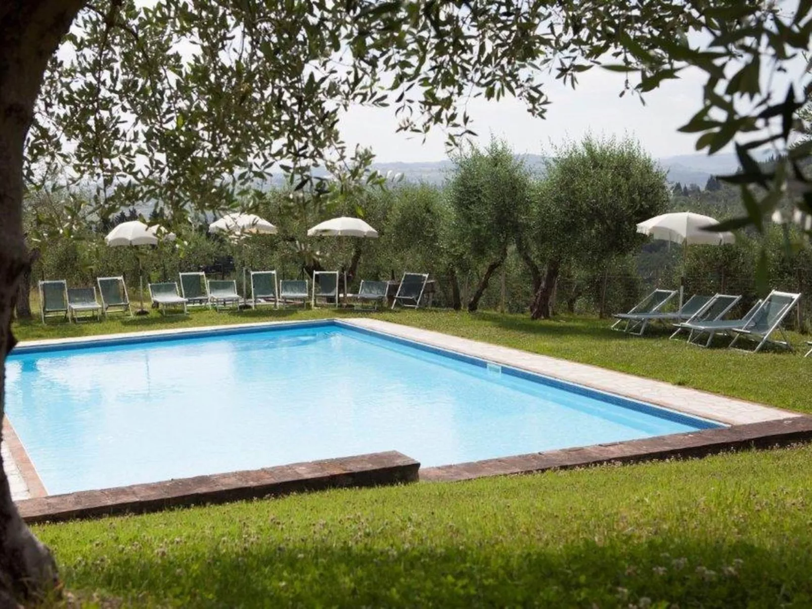 Flach "Giaggioli capponi-Buiten