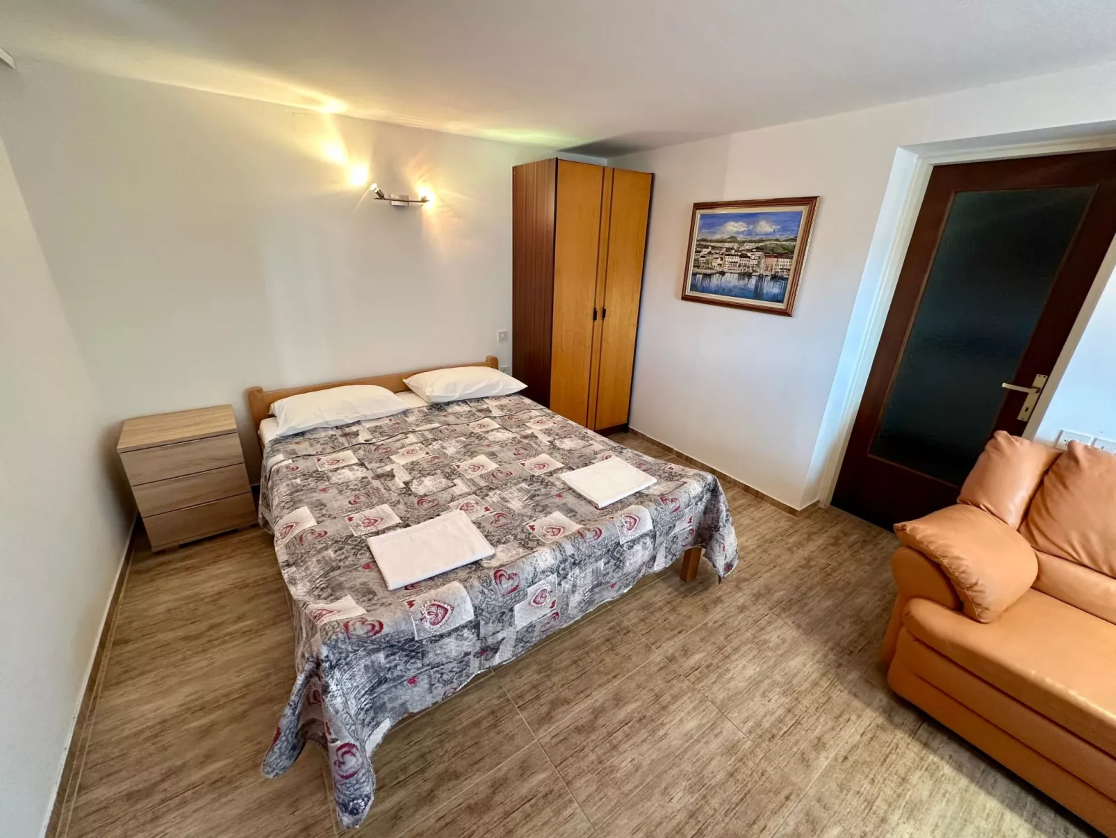 Apartment Car-Binnen