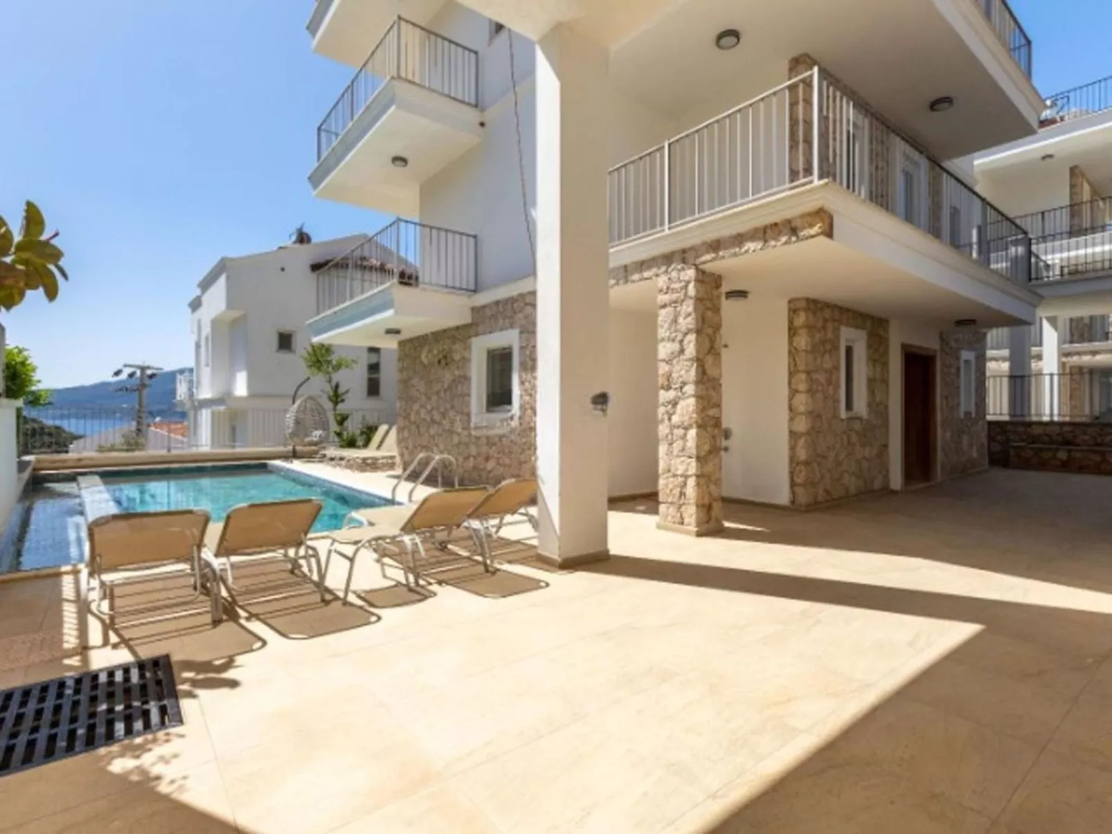 Moderne Villa mit tollem Ausblick