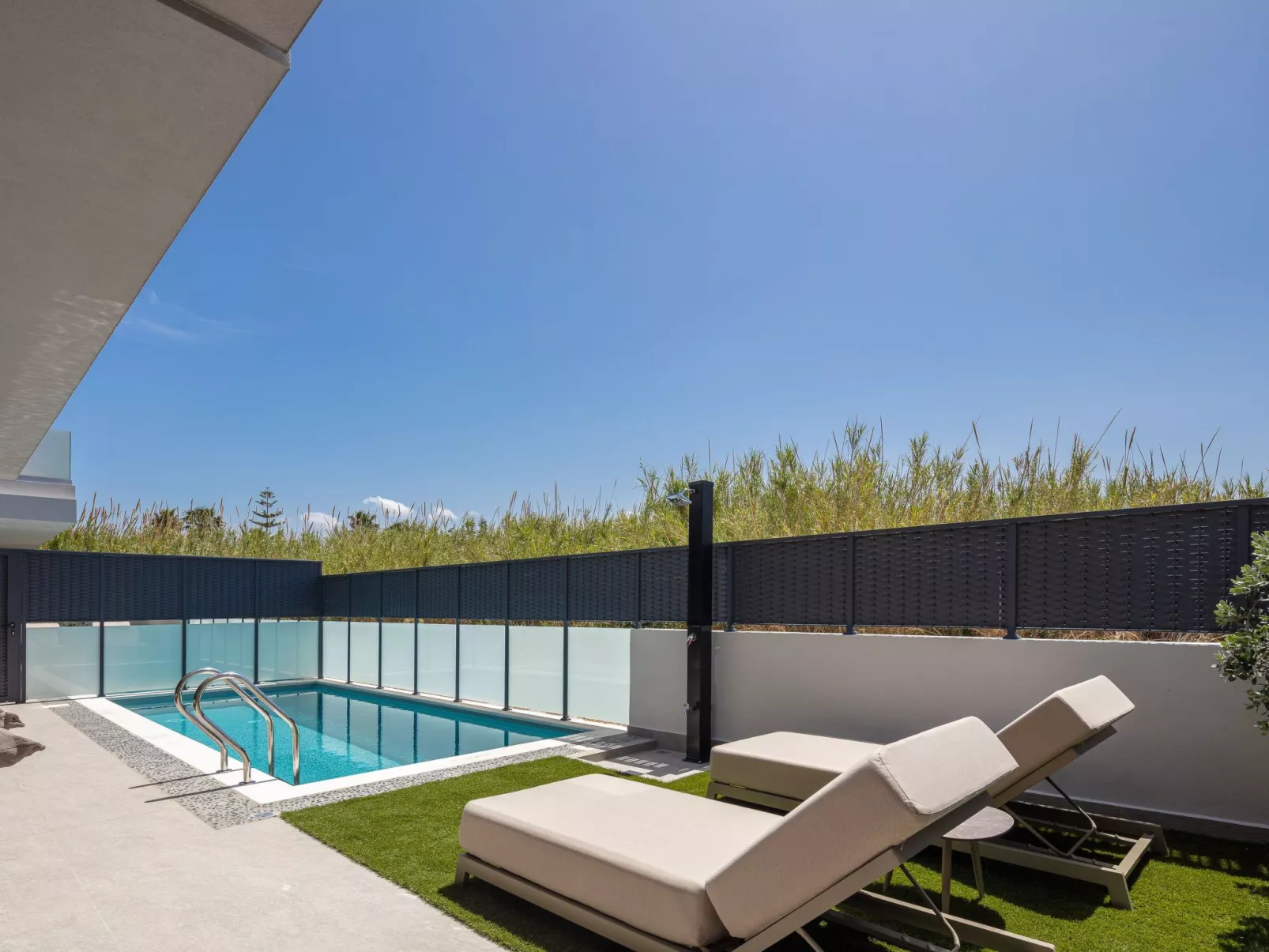 VillaSaints I - Pool und BBQ, Spaziergang zum Strand