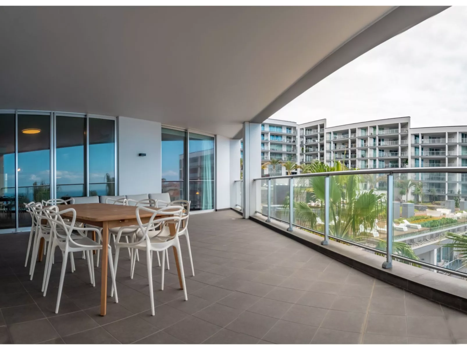 Für 6 Personen ca. 120 m&sup2; in São Martinho, Madeira (Südküste von Madeira)-Image-tags.info