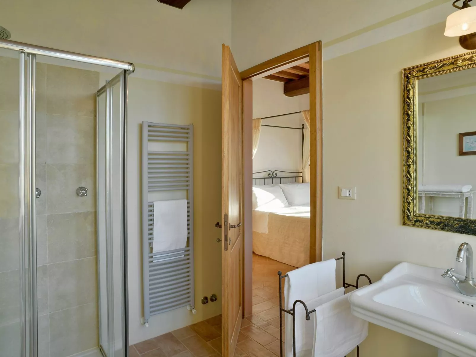 Ferienvilla 'Girasole Leccino'-Binnen