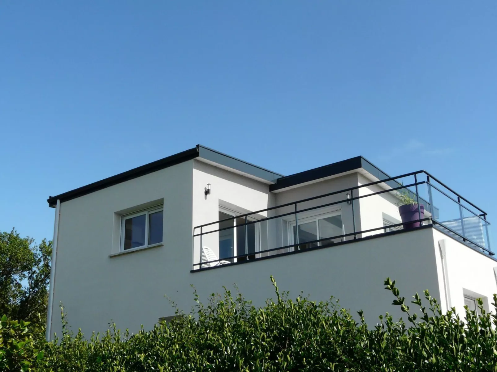 Mit Blick auf das Wasser-Buiten