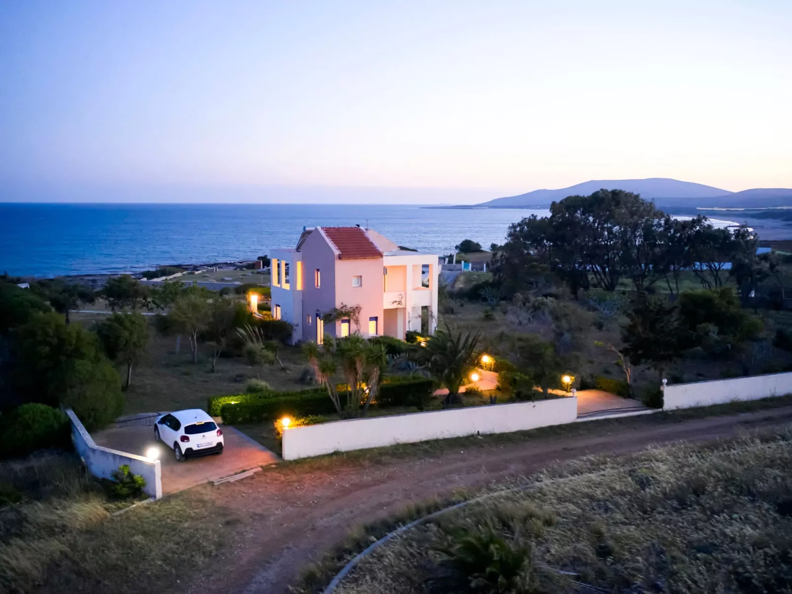 Edem Paradise-Buiten