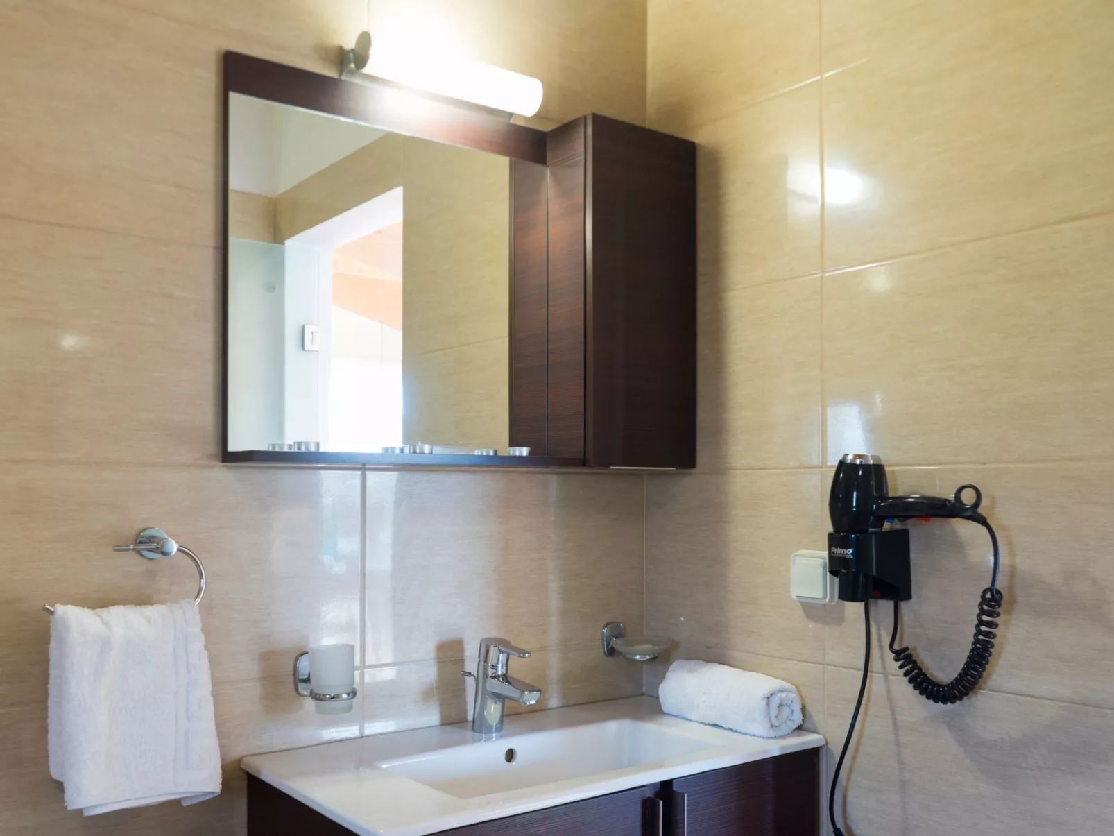 Mit Garten, Grill und Terrasse-Binnen