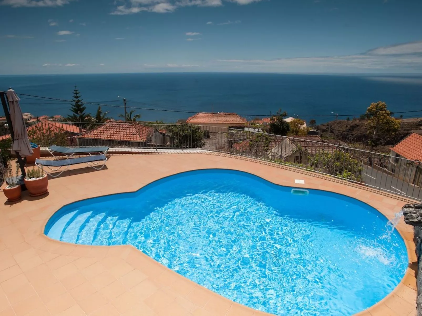 Für 4 Personen ca. 90 m&sup2; in Estreito da Calheta, Madeira (Südküste von Mad-Buiten