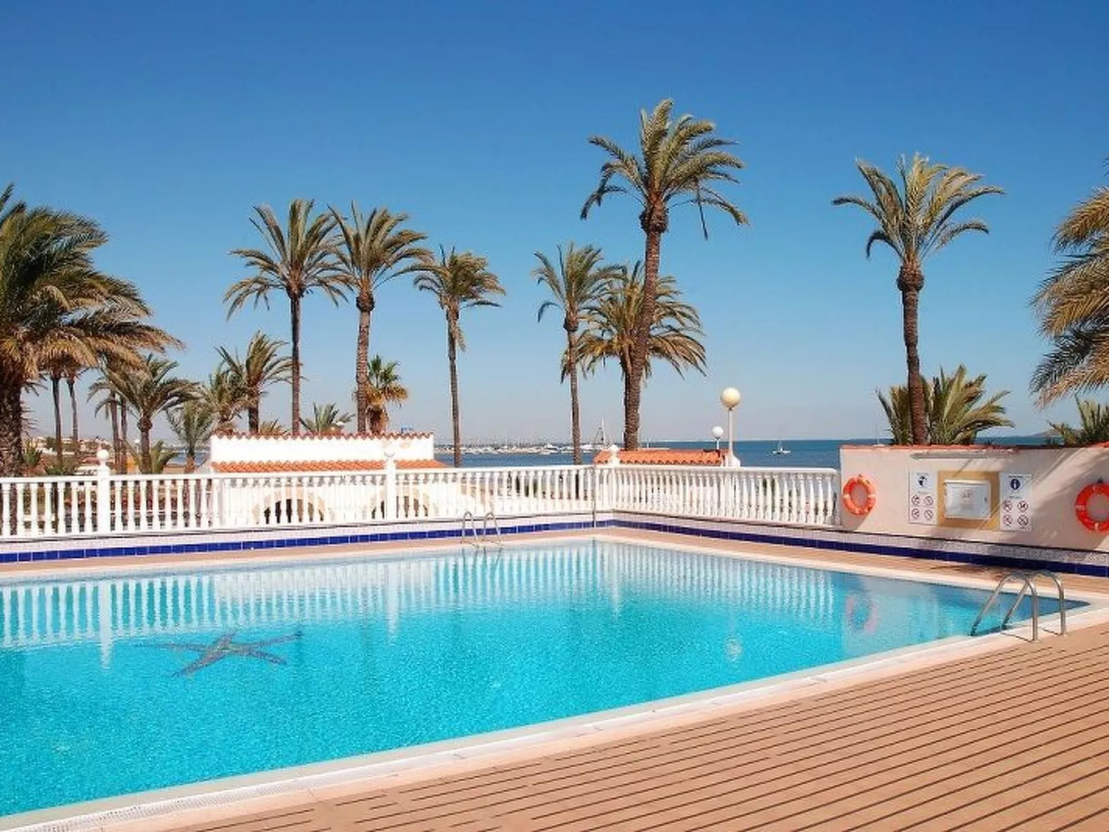 Studio-Appartement mit Terrasse