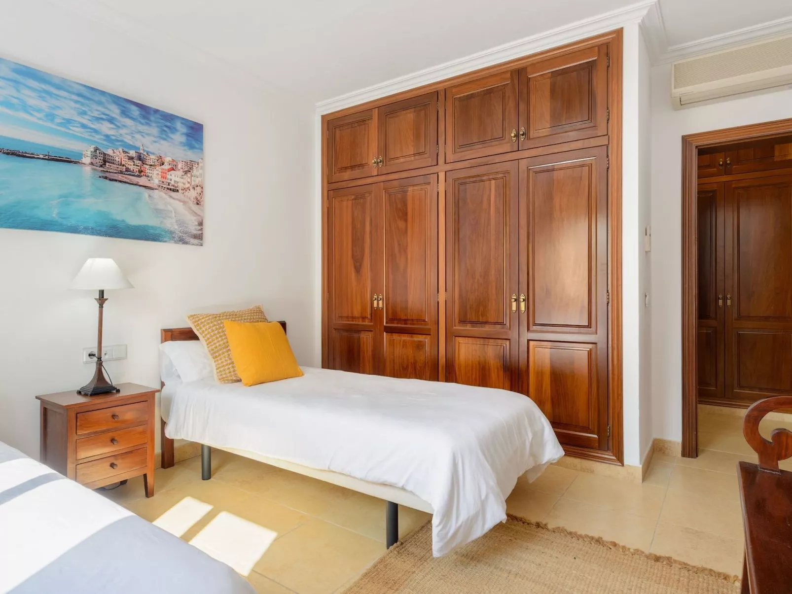 Schöne Villa Belvedere mit 4 Schlafzimmern, 3 Bädern, beheiztem Pool, zwei Whir-Image-tags.info