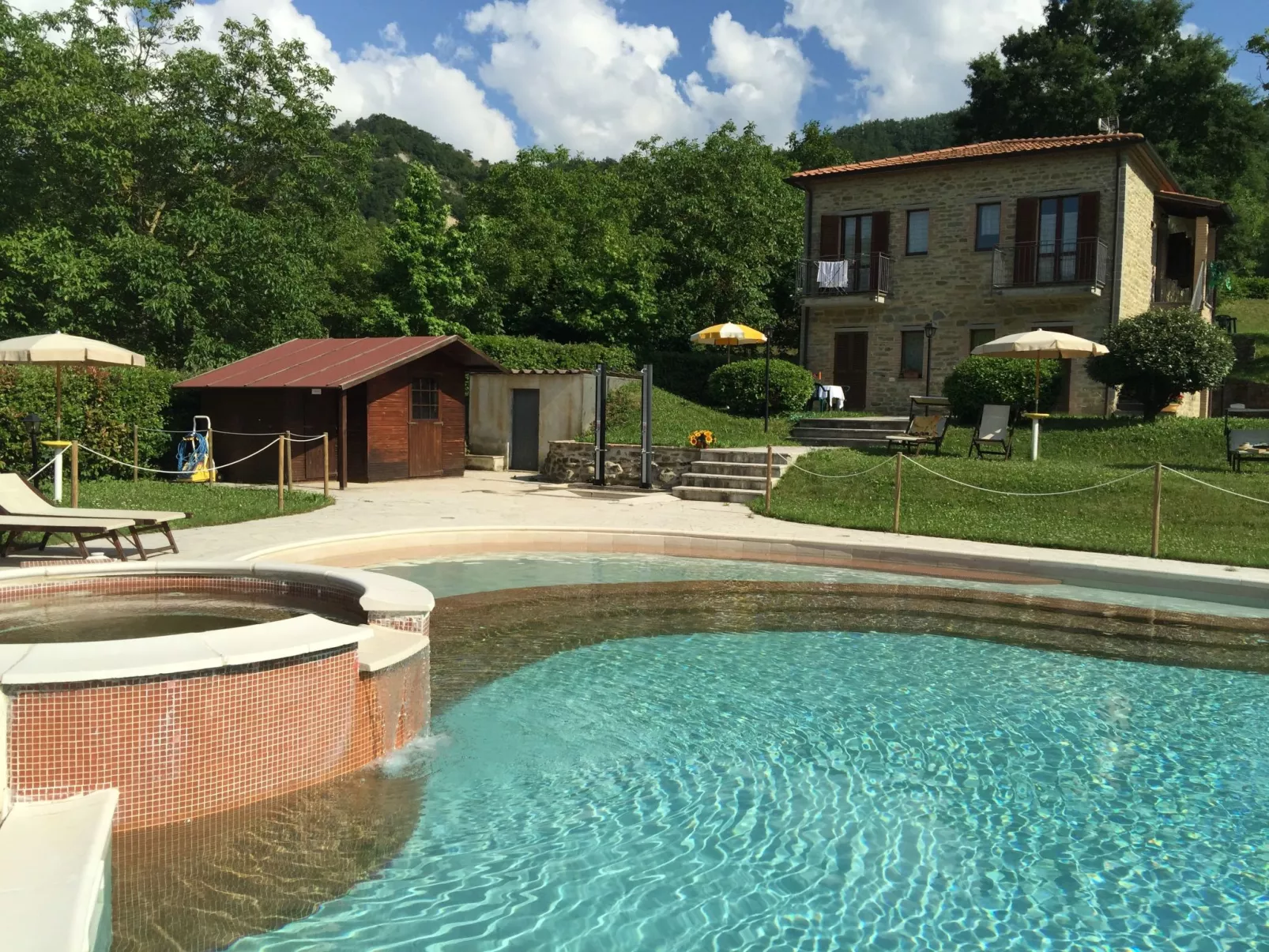 Haus für 11 Erwachsene und 9 Kinder in Apecchio